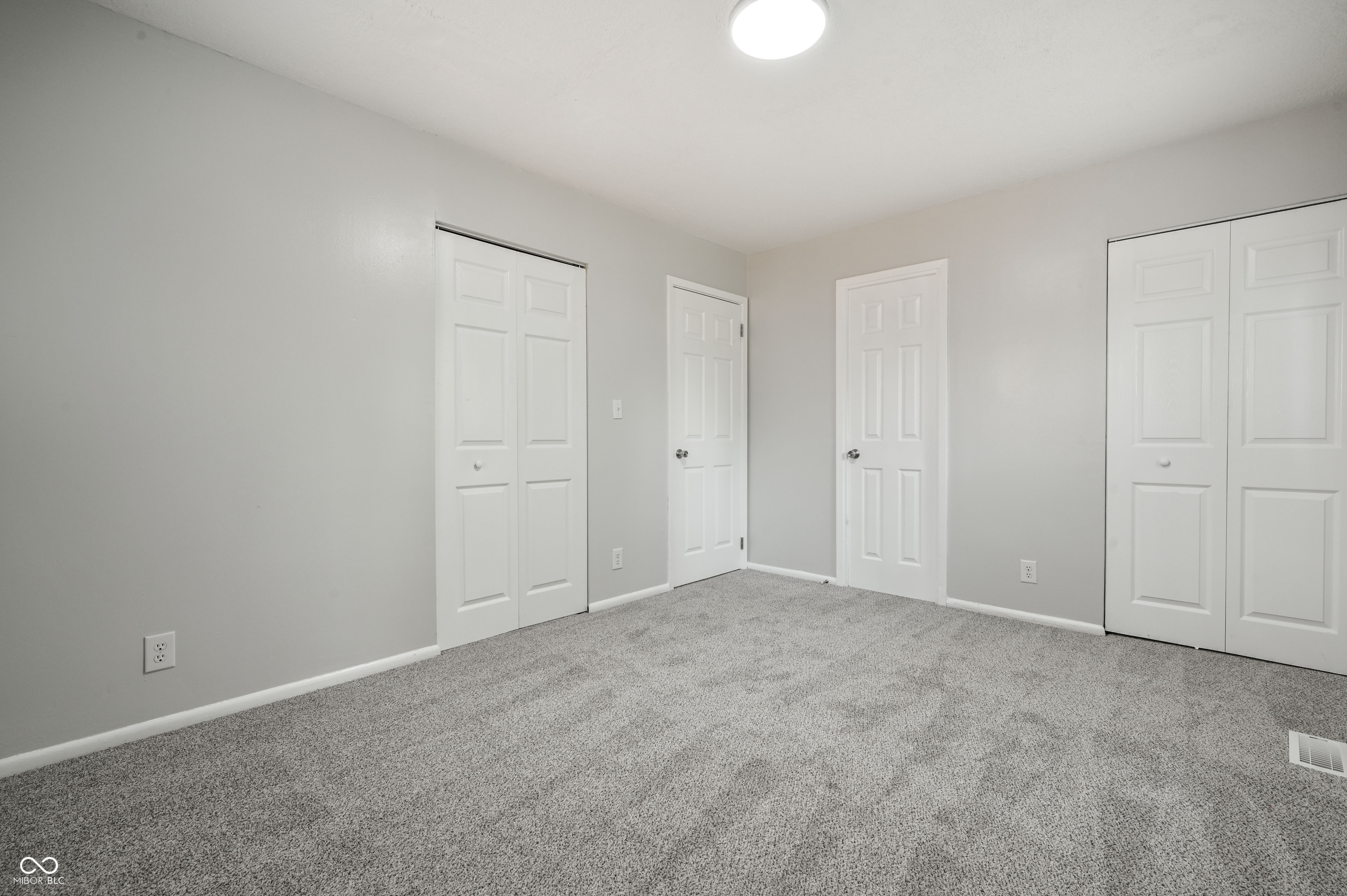 3542 Maura Lane