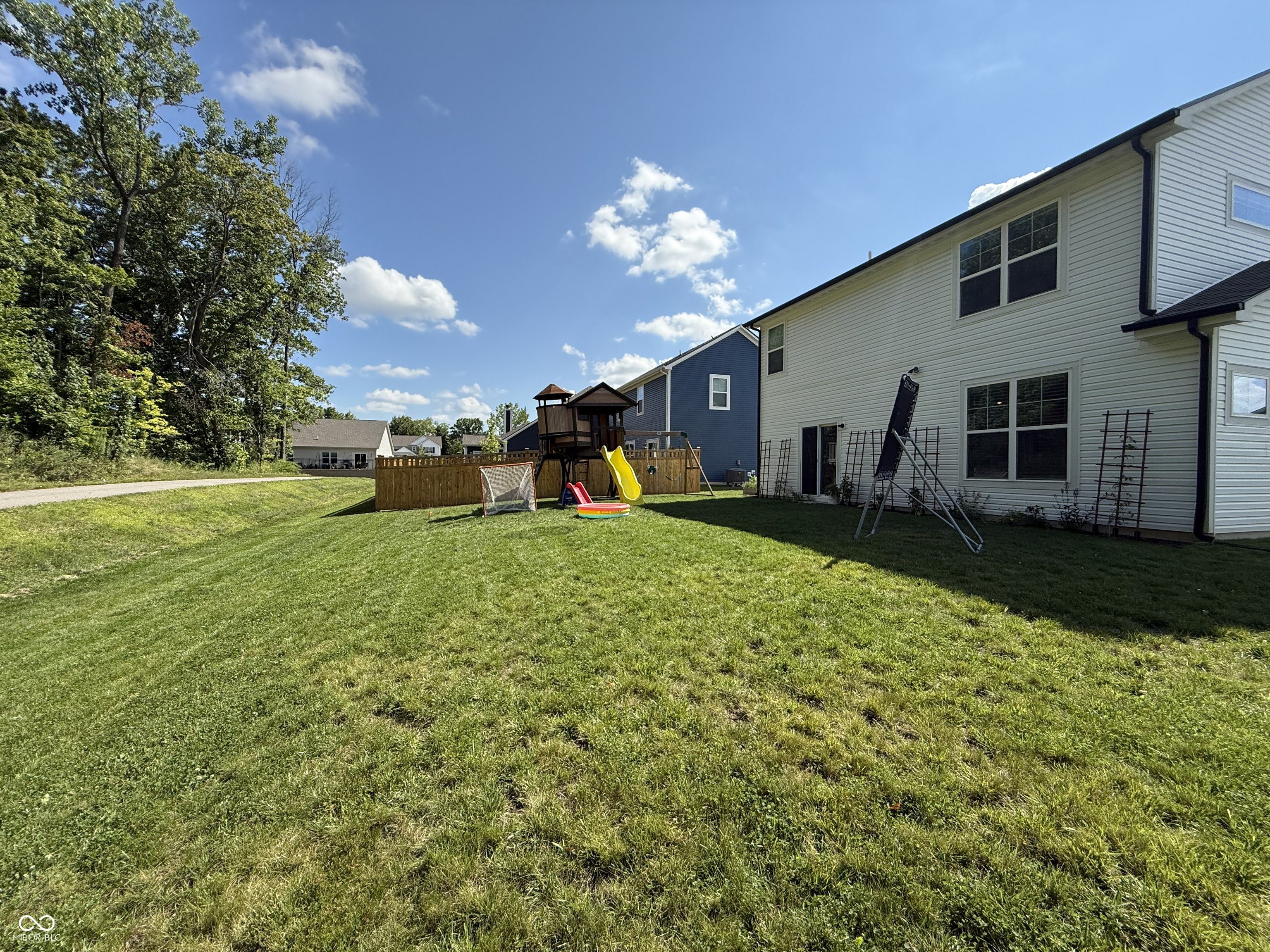 17965 Ambrosia Trail