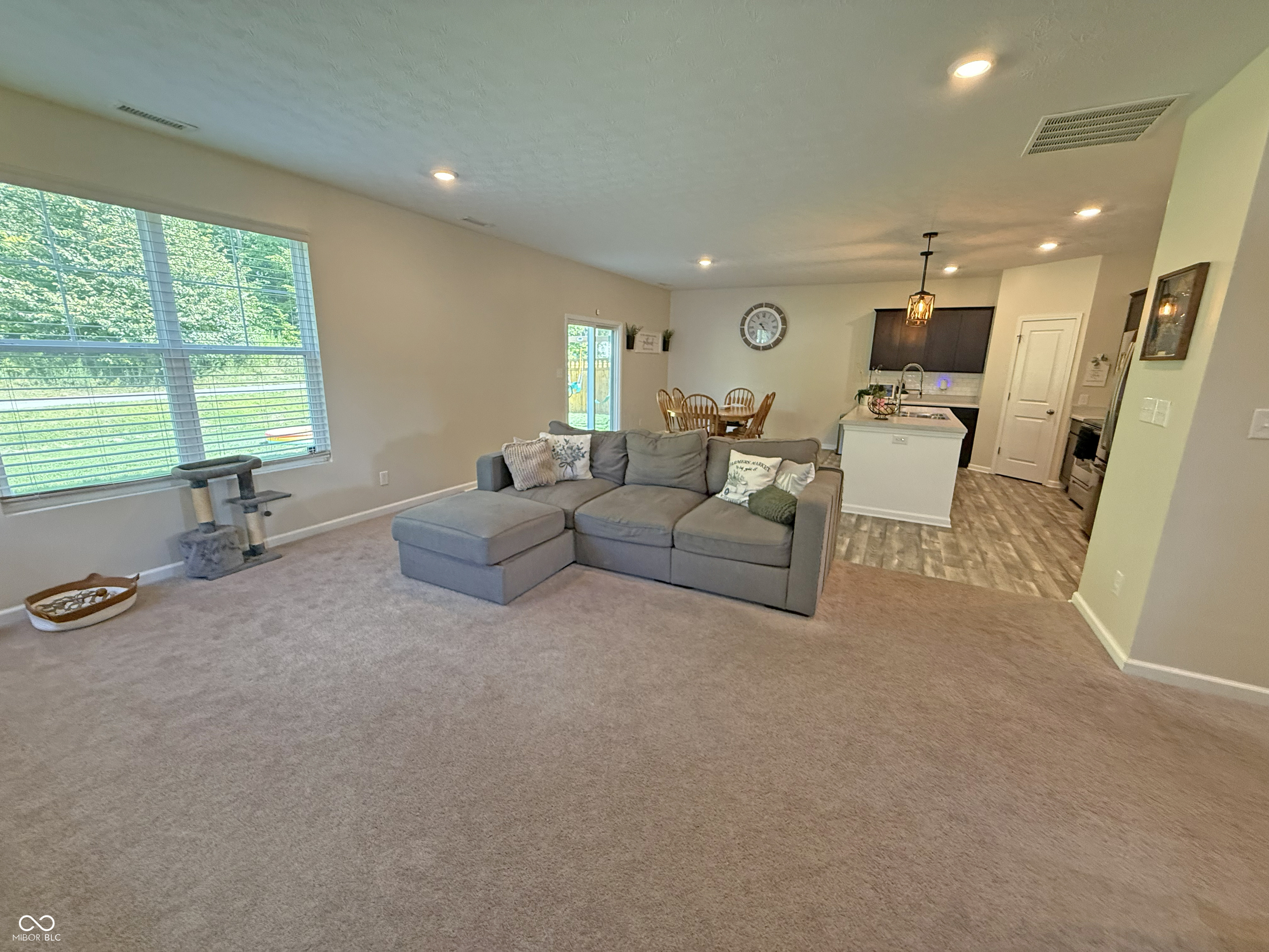 17965 Ambrosia Trail