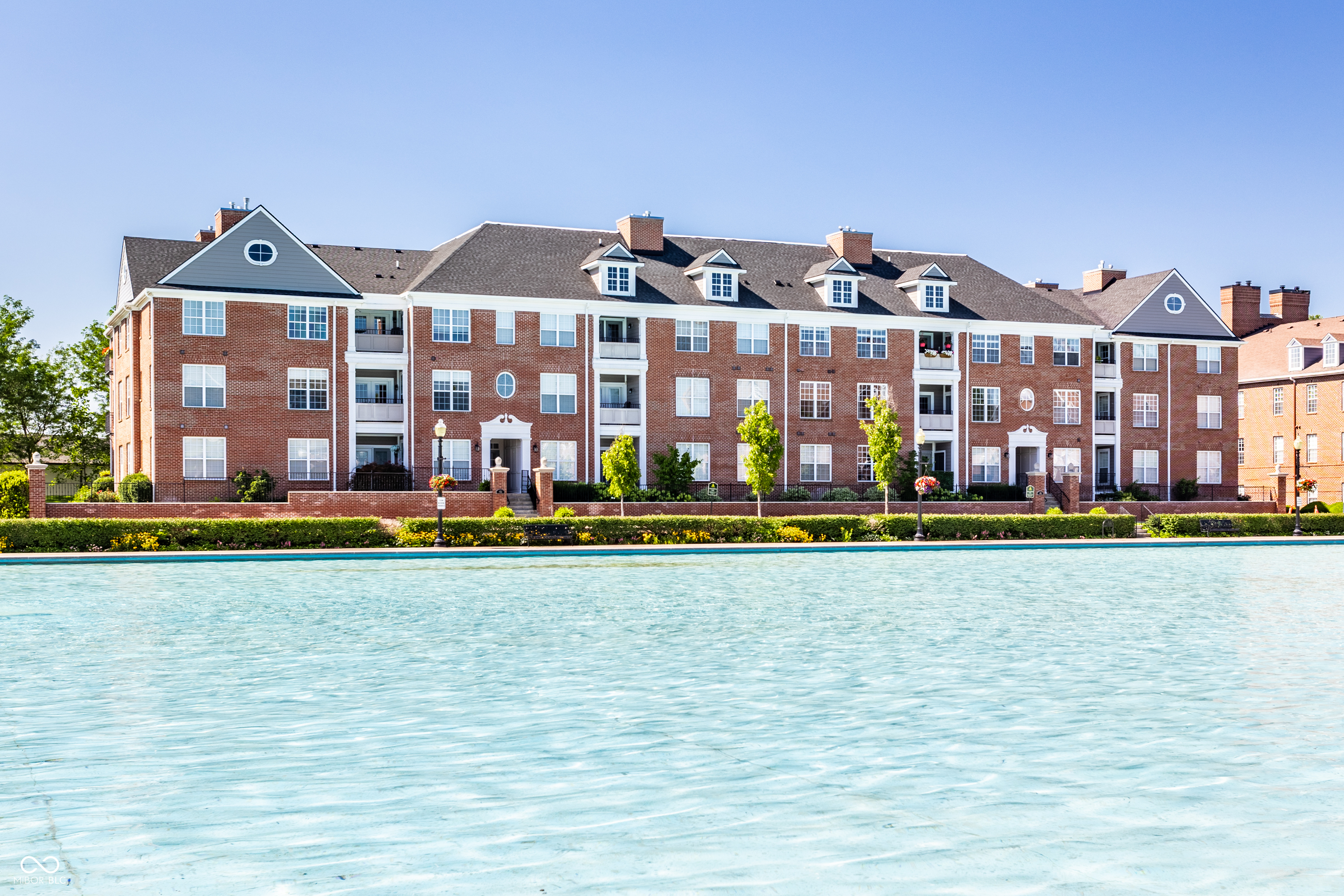 451 American Way N Unit: 1C