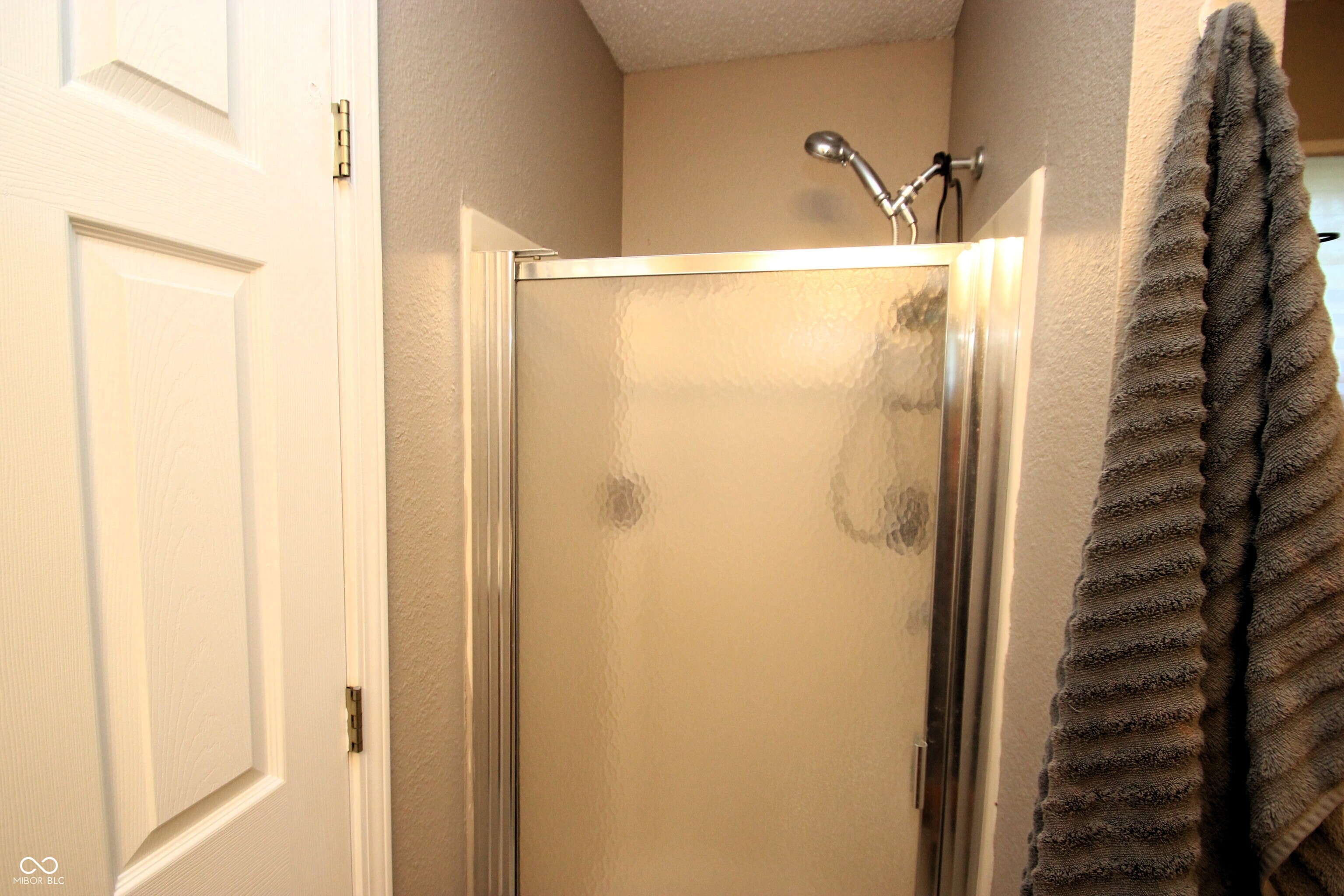 5112 Pine Hill Drive