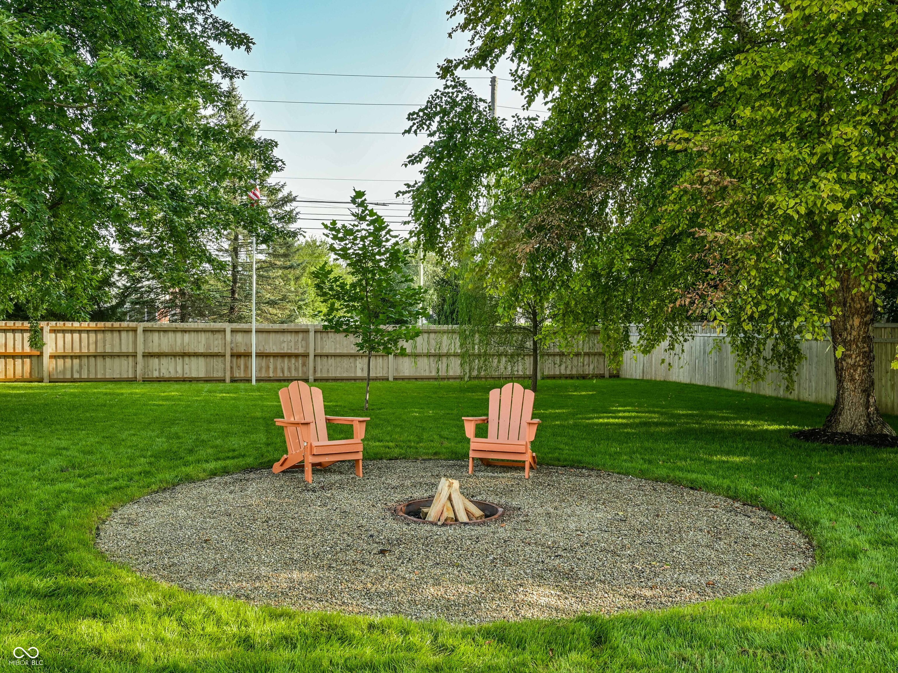 9020 Pinecreek Court