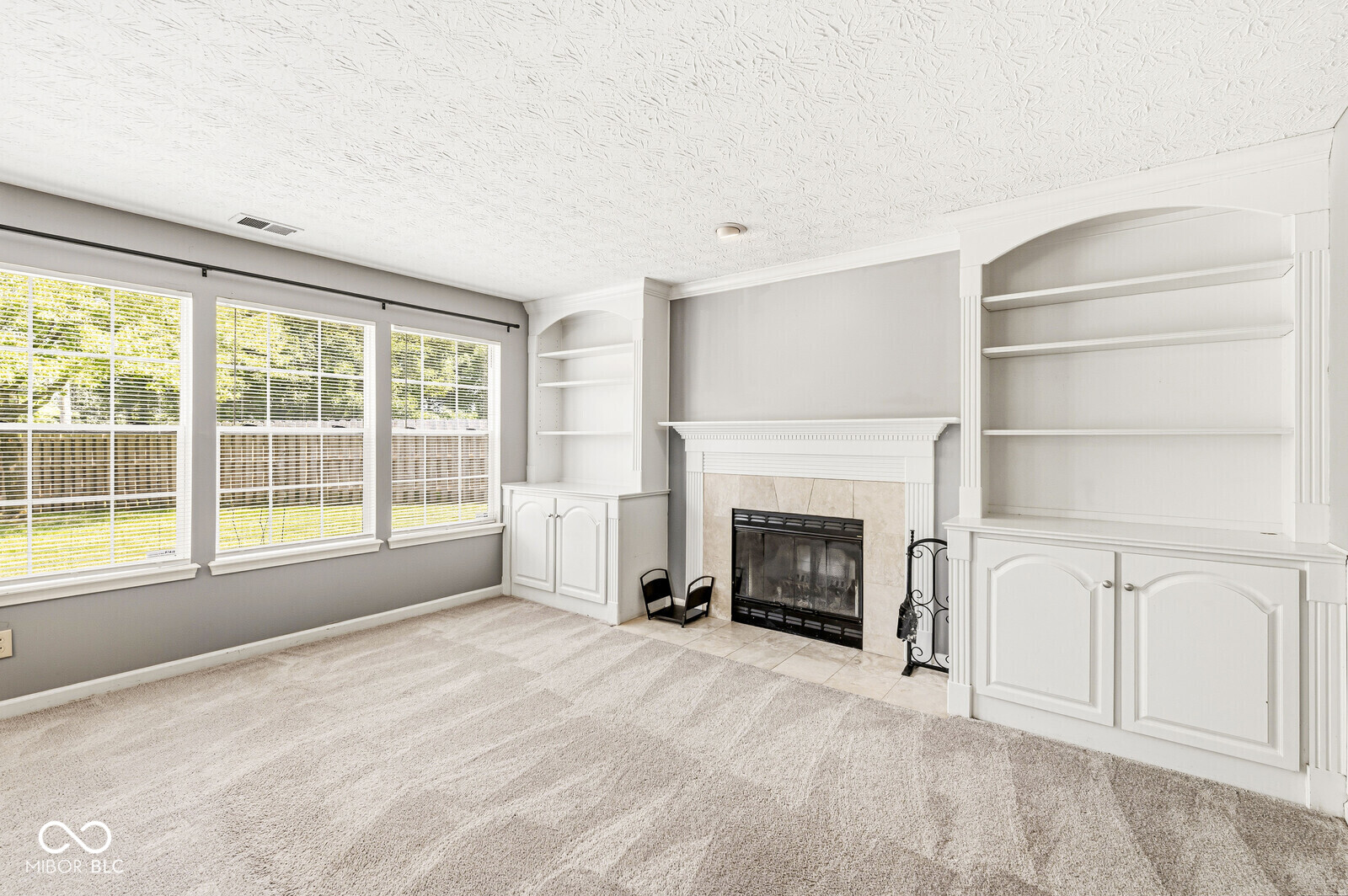 6244 Valleyview Drive