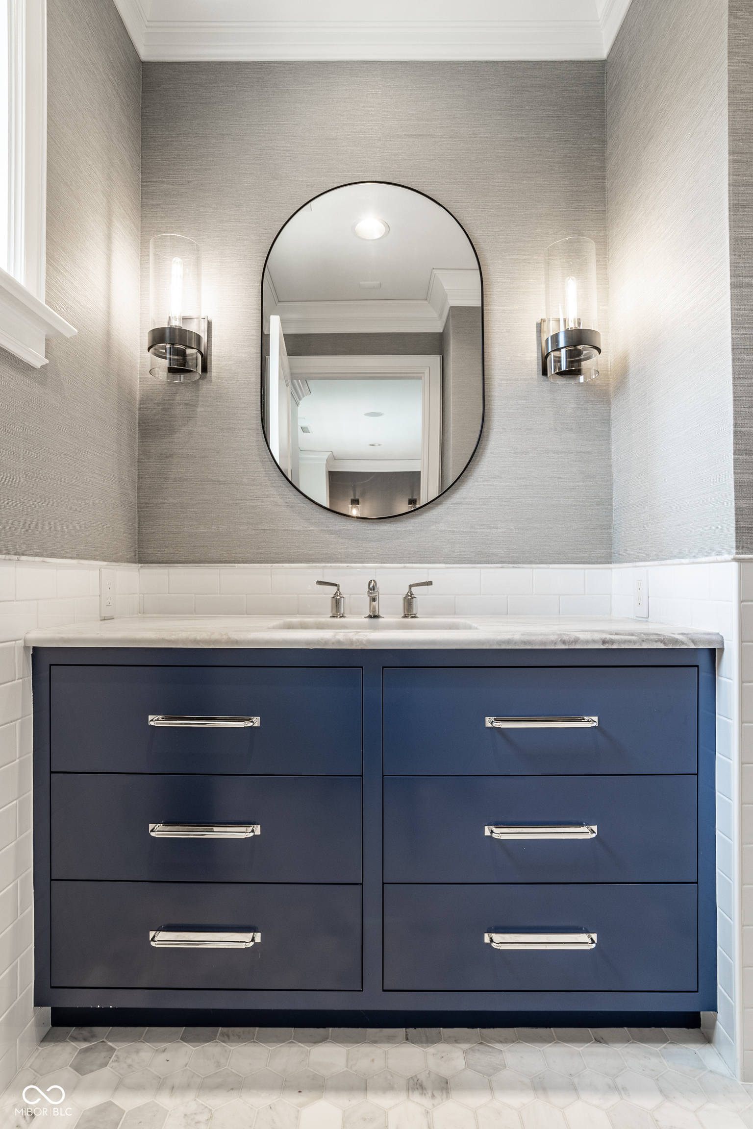 1121 Laurelwood