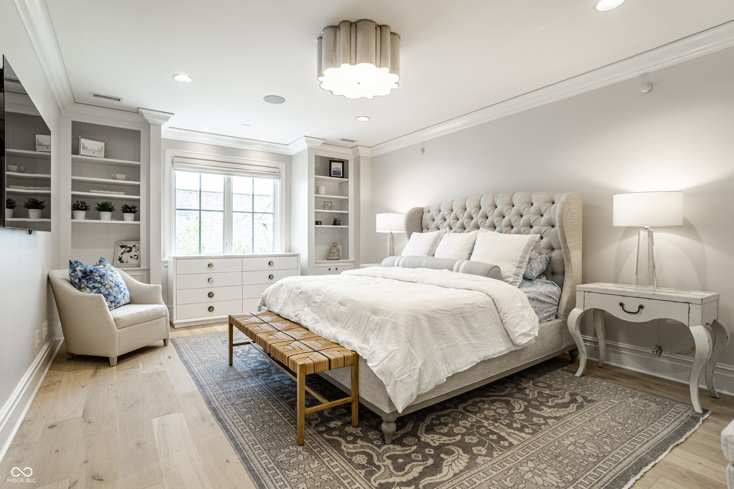 1121 Laurelwood