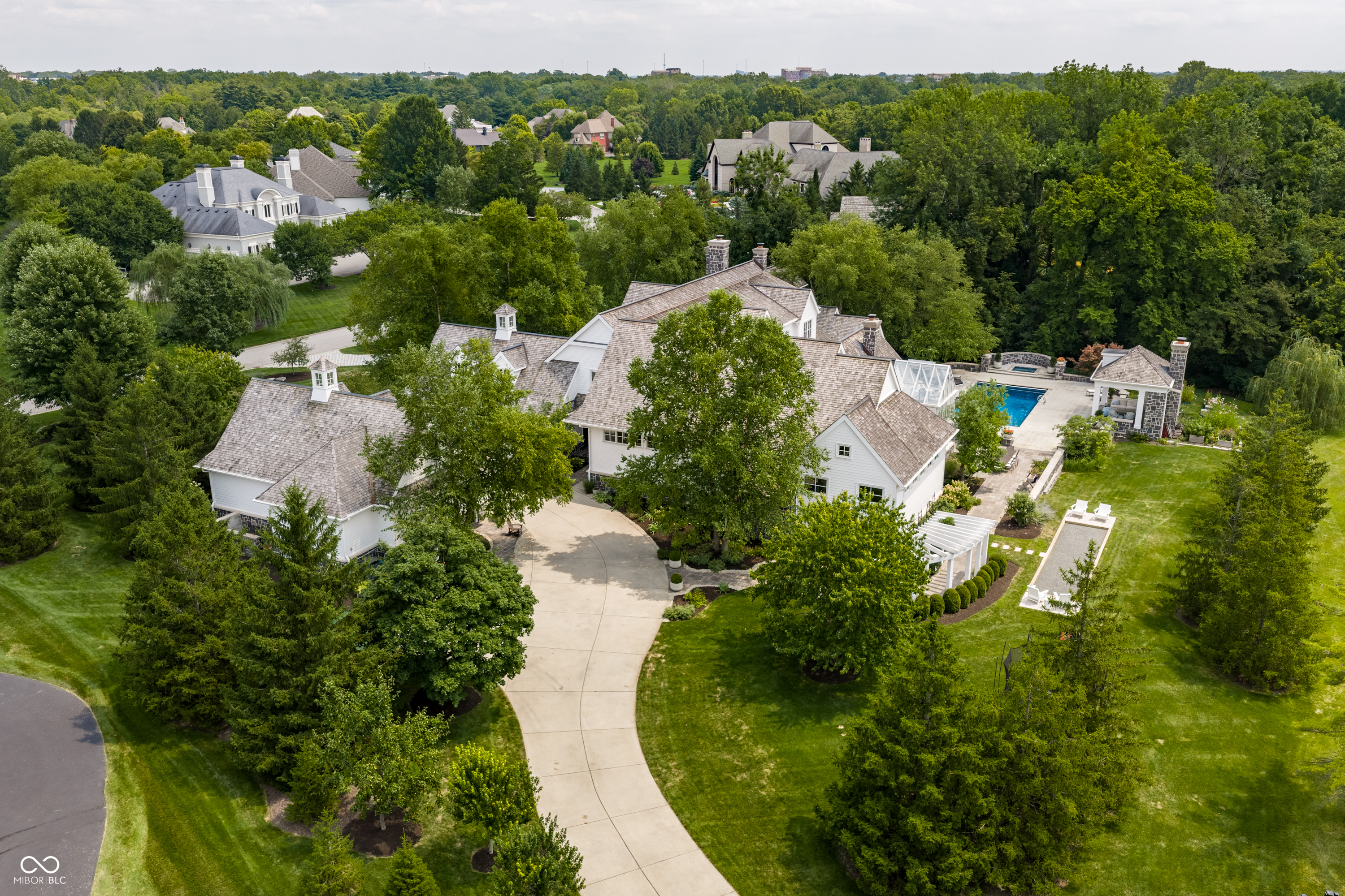 1121 Laurelwood