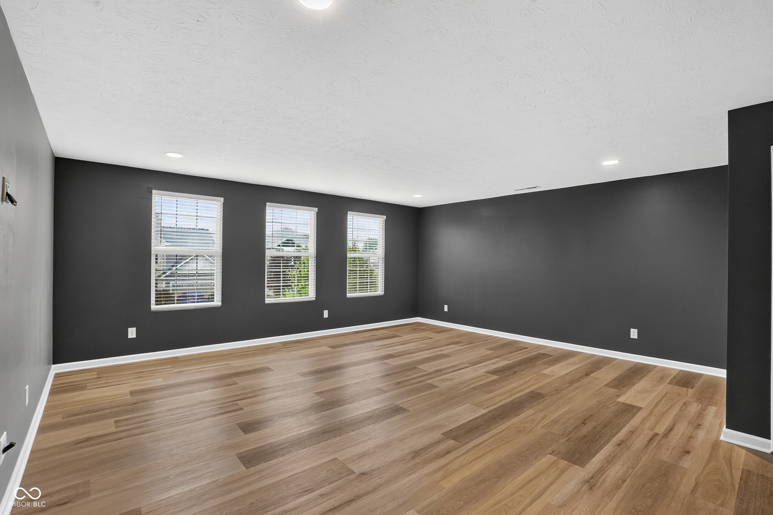 13570 Longrise Lane