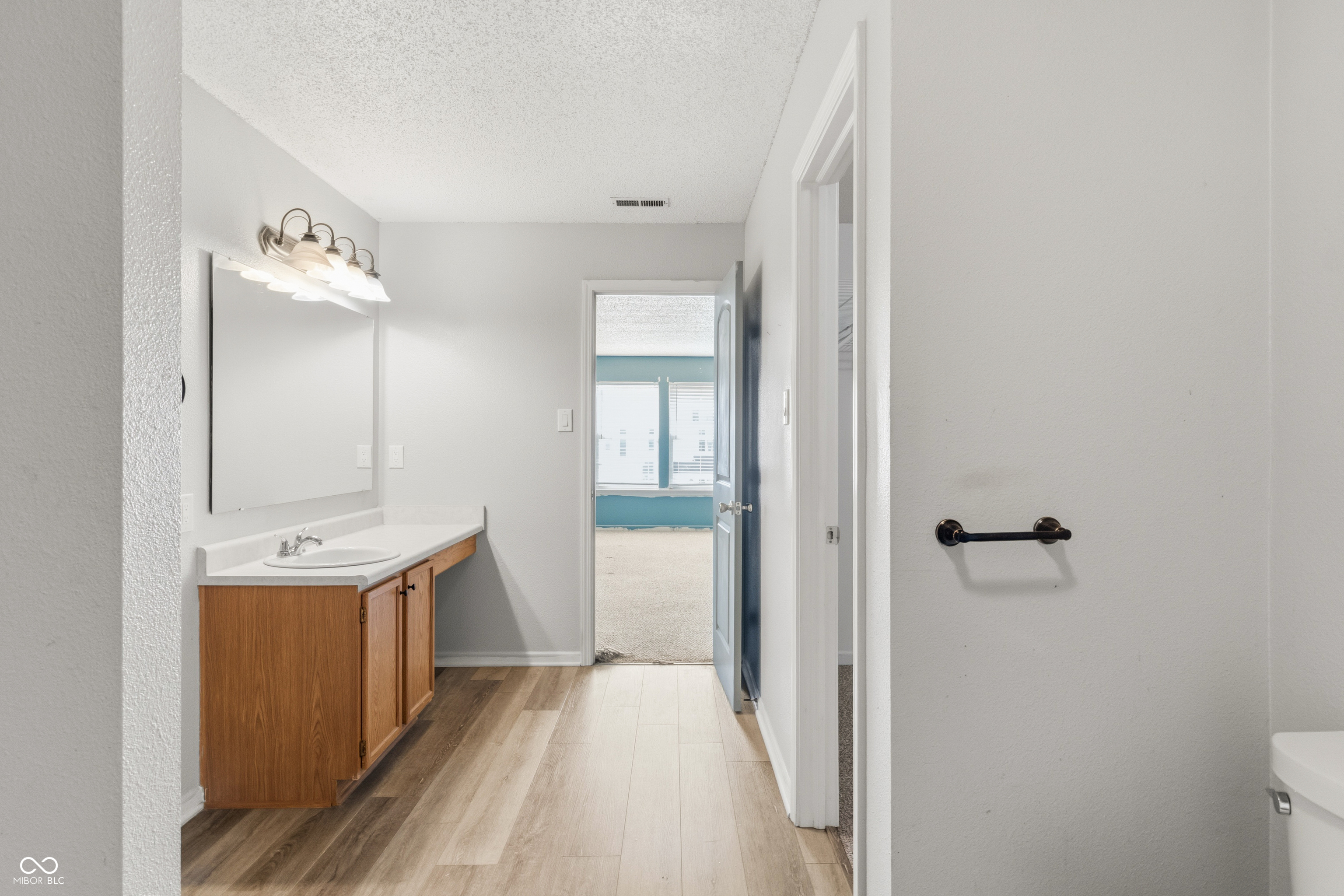 2272 Westmere Drive