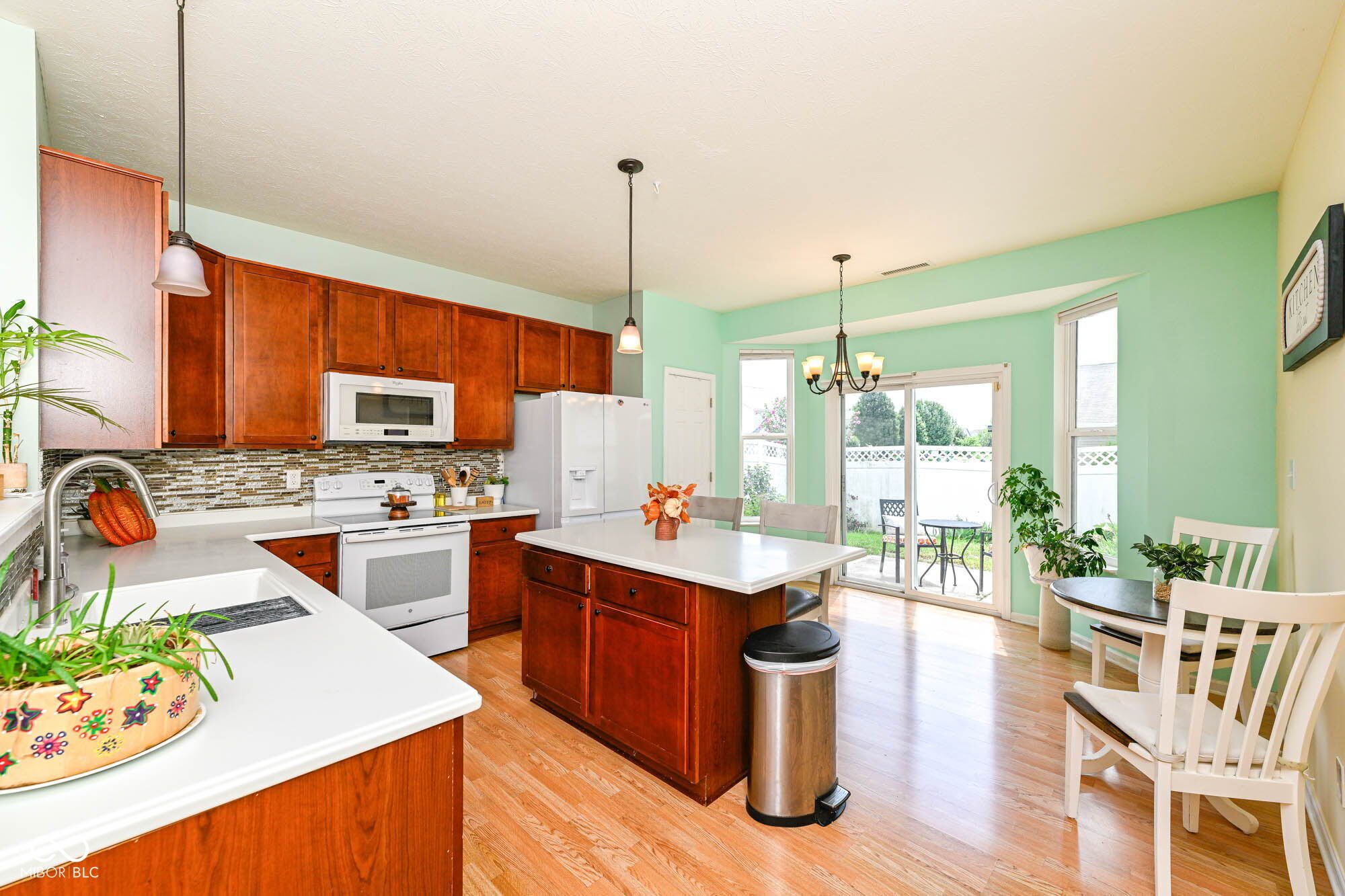 871 Maidstone Avenue
