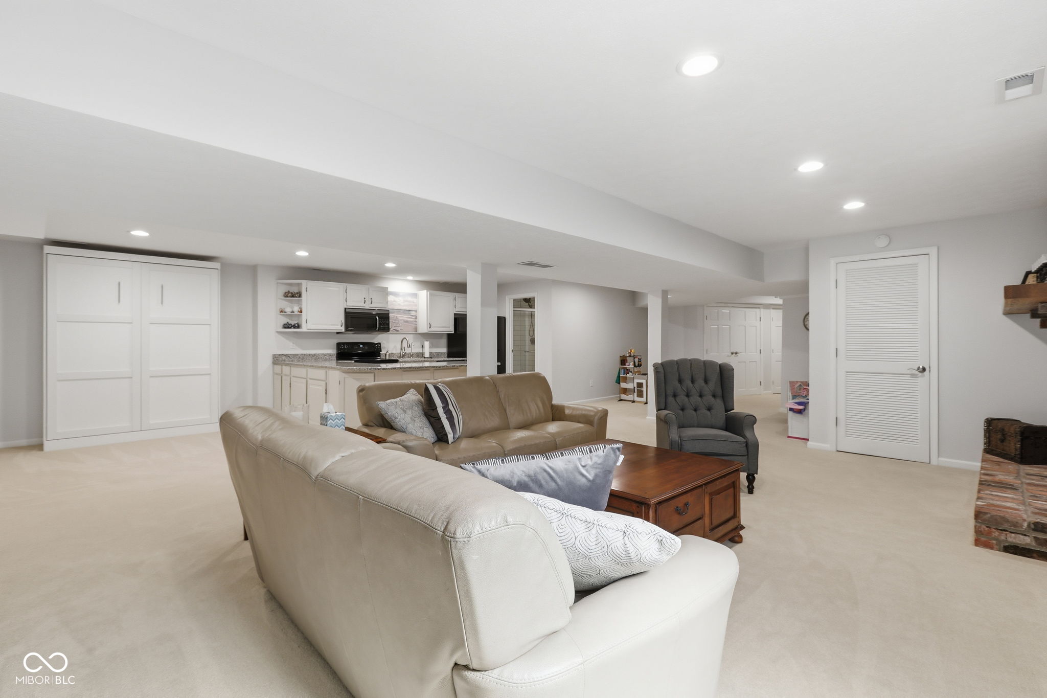 9118 Sand Key Lane