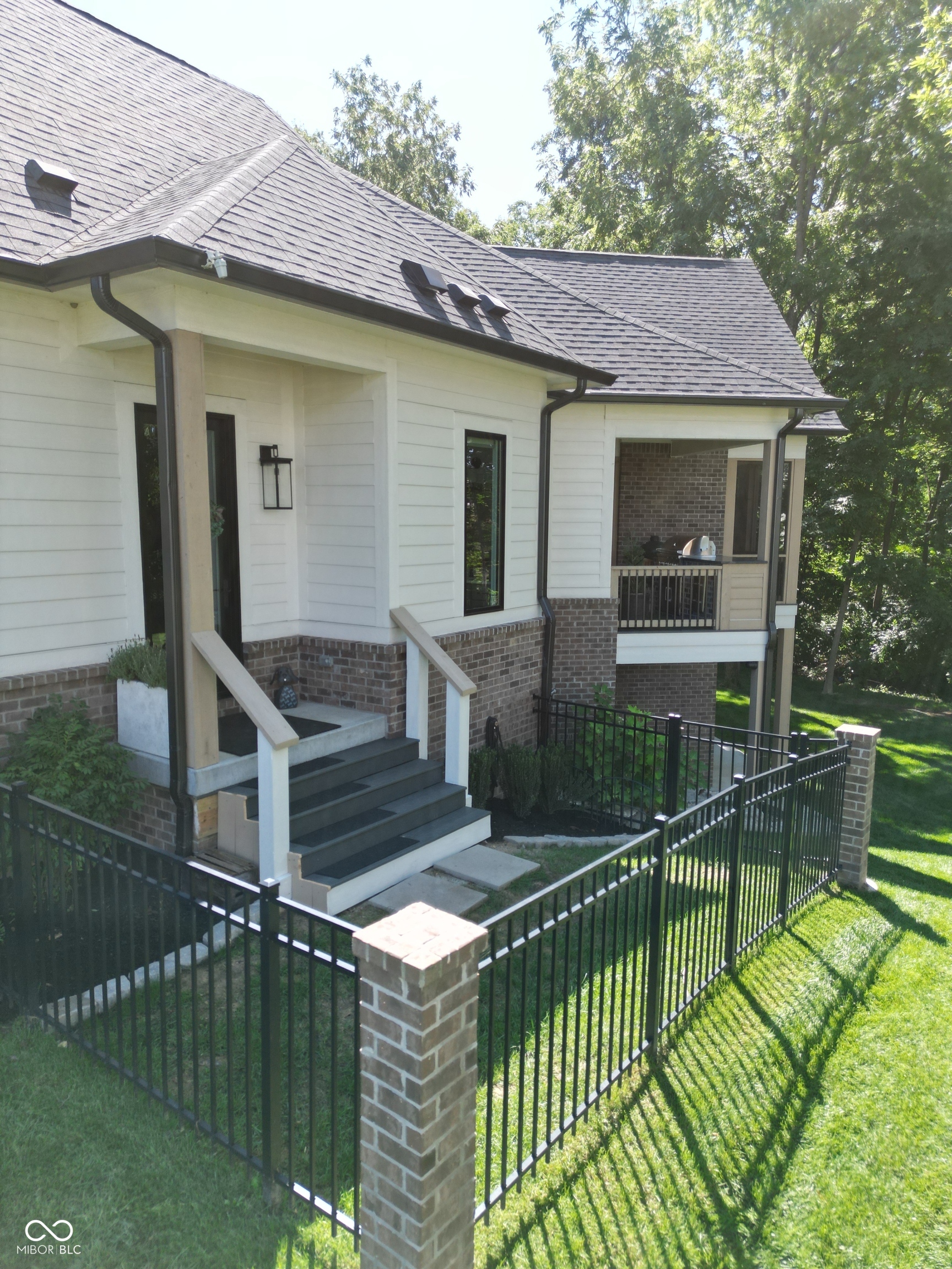 969 Chatham Ridge Court
