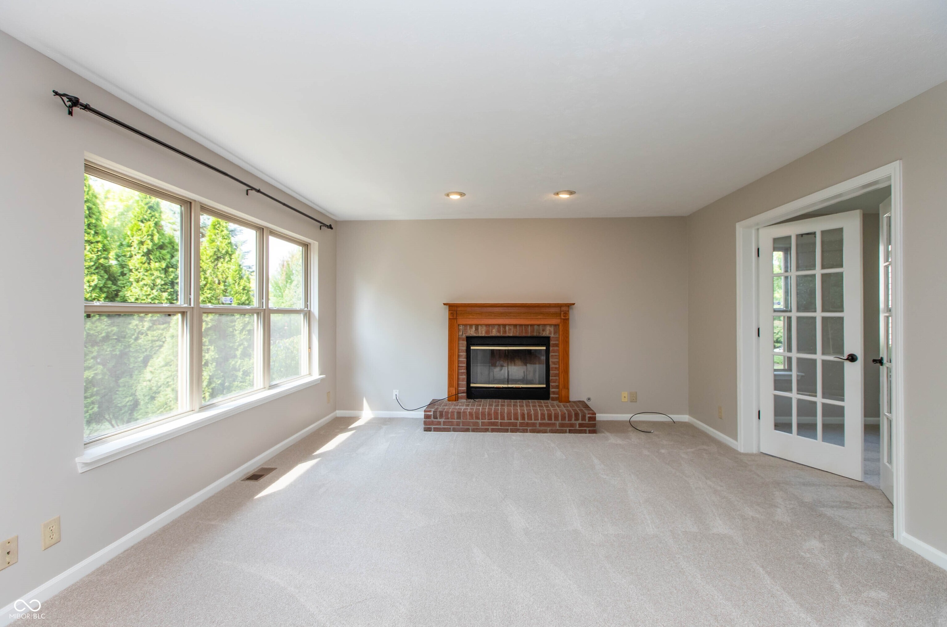 10517 Greenway Drive