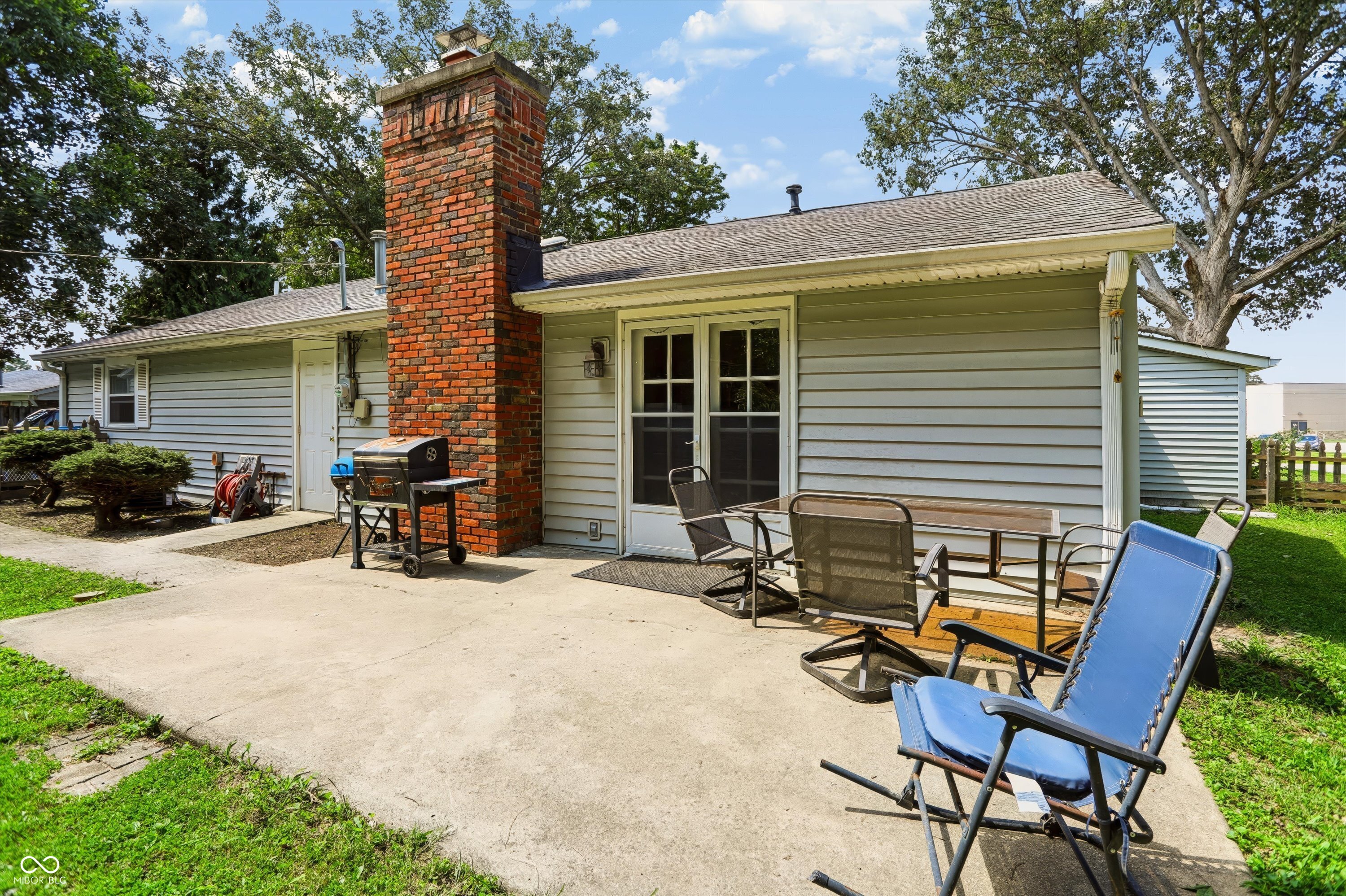 7105 Hague Road