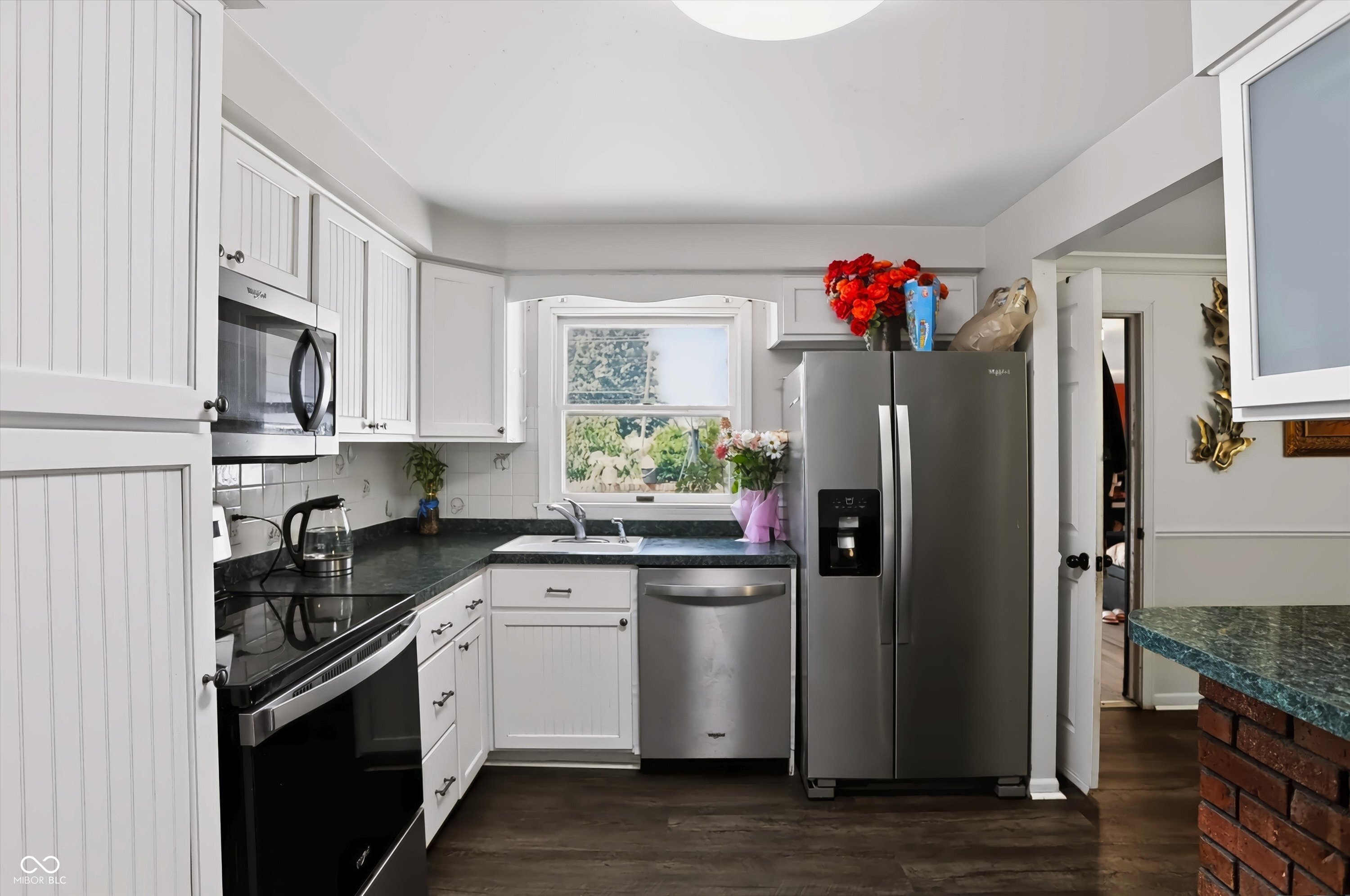 7105 Hague Road