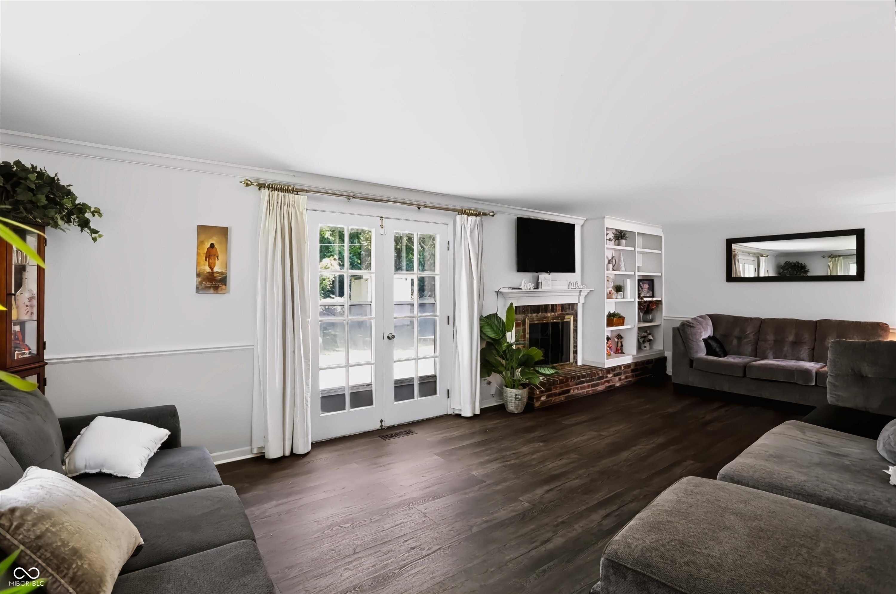 7105 Hague Road