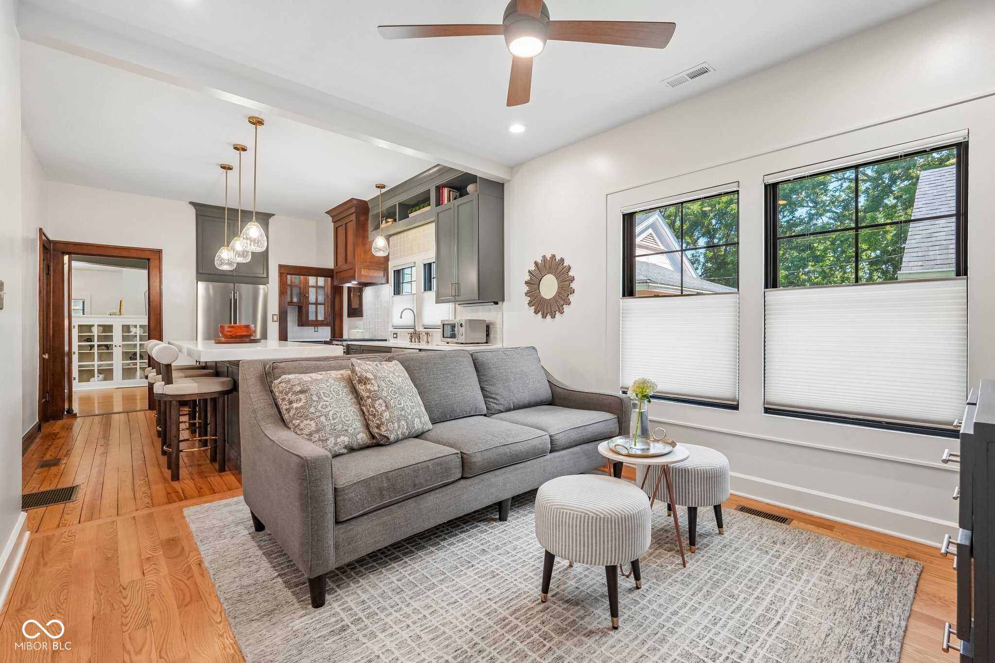 85 E Poplar