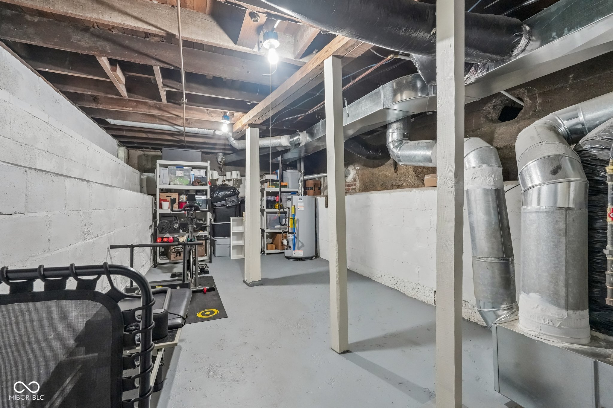 85 E Poplar