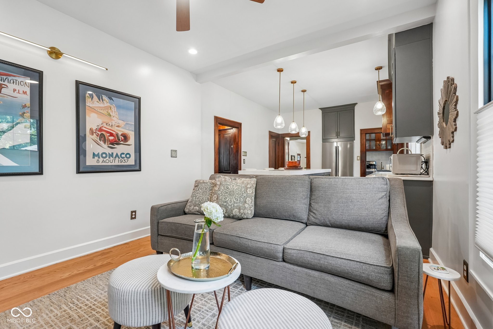 85 E Poplar