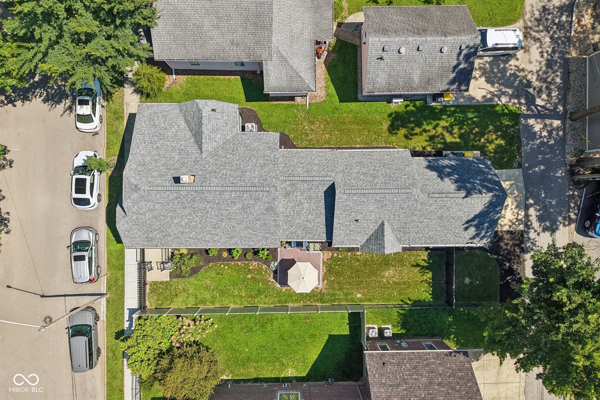 85 E Poplar