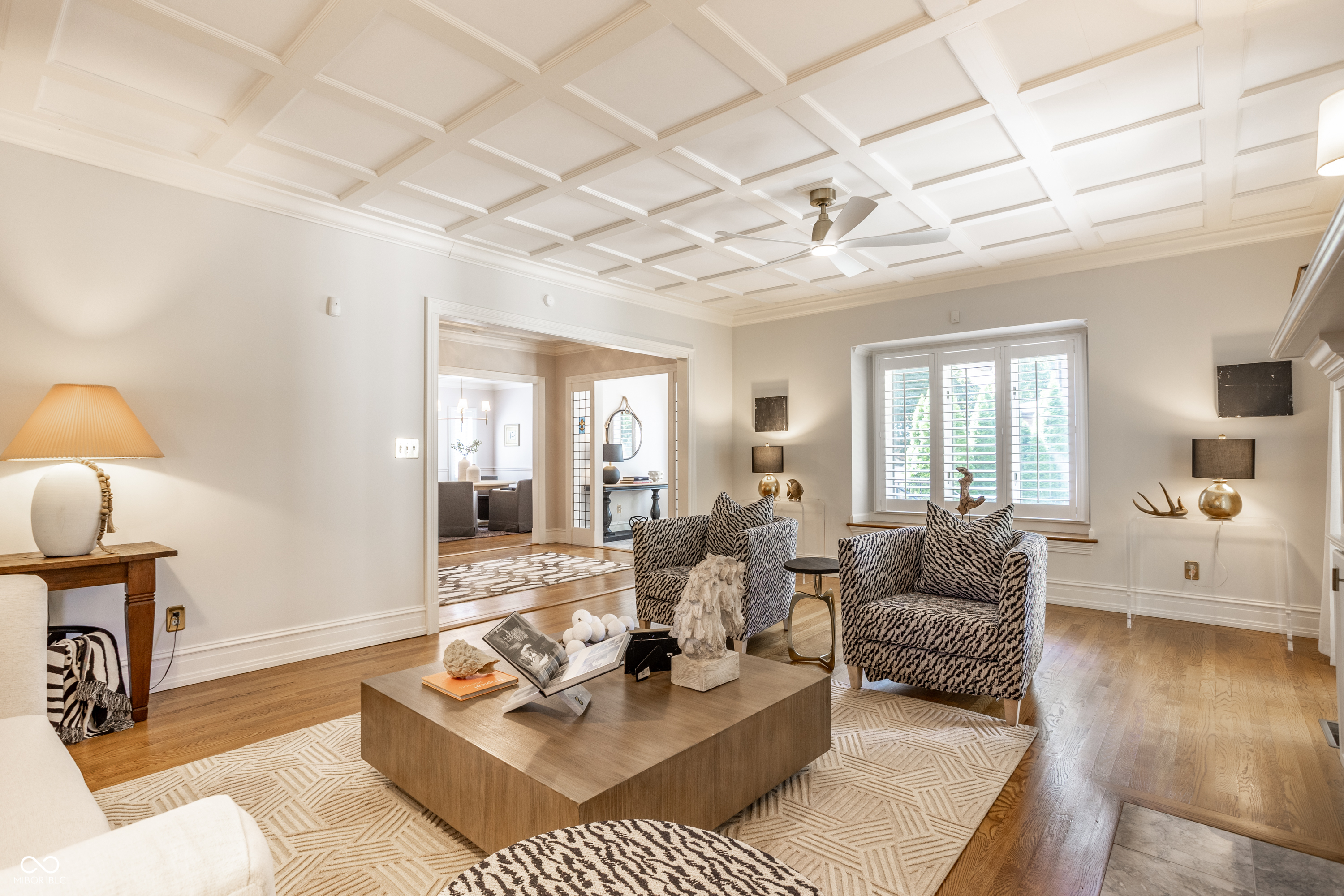 4041 Washington Boulevard