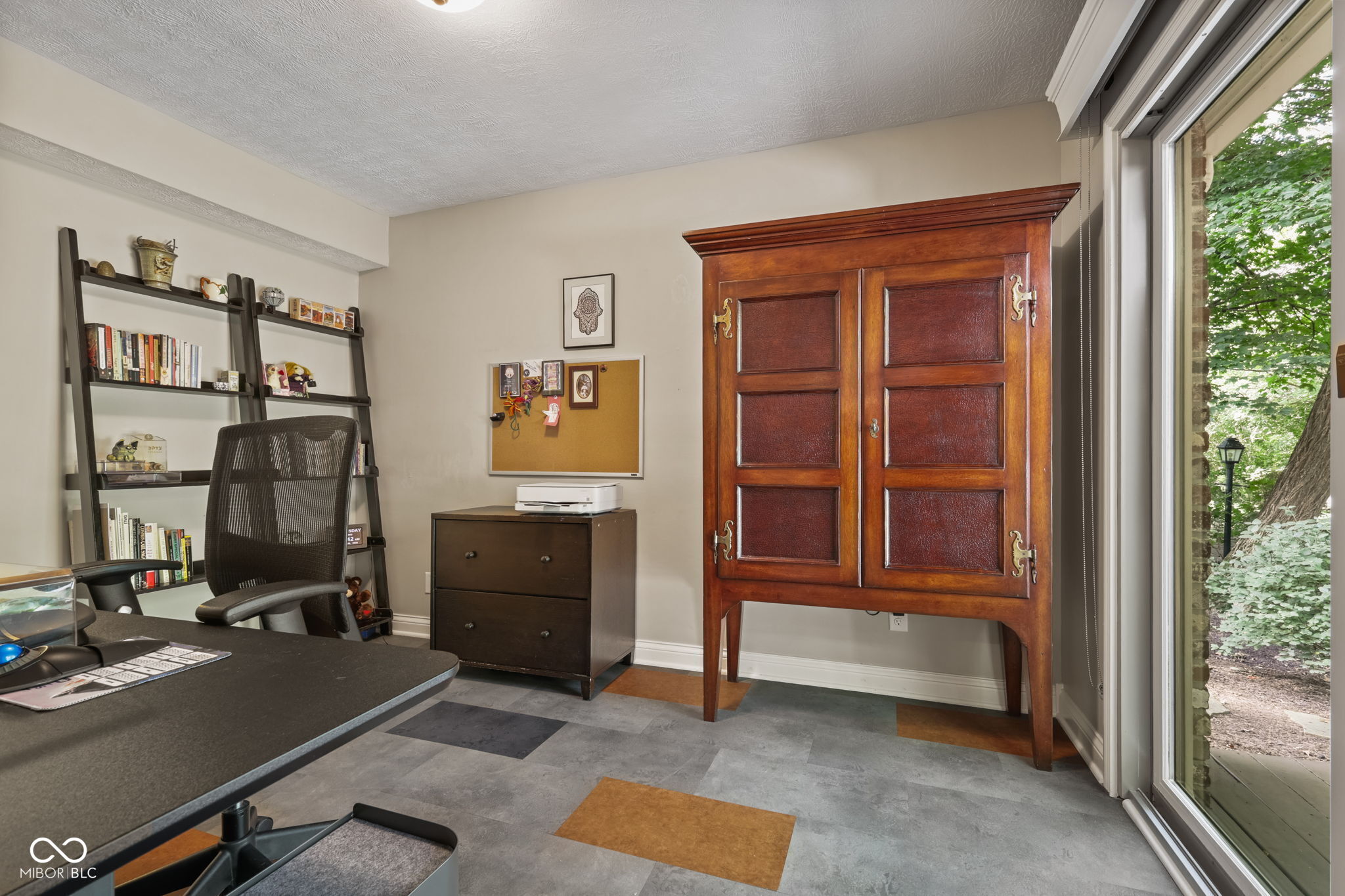 8922 Admirals Bay Drive