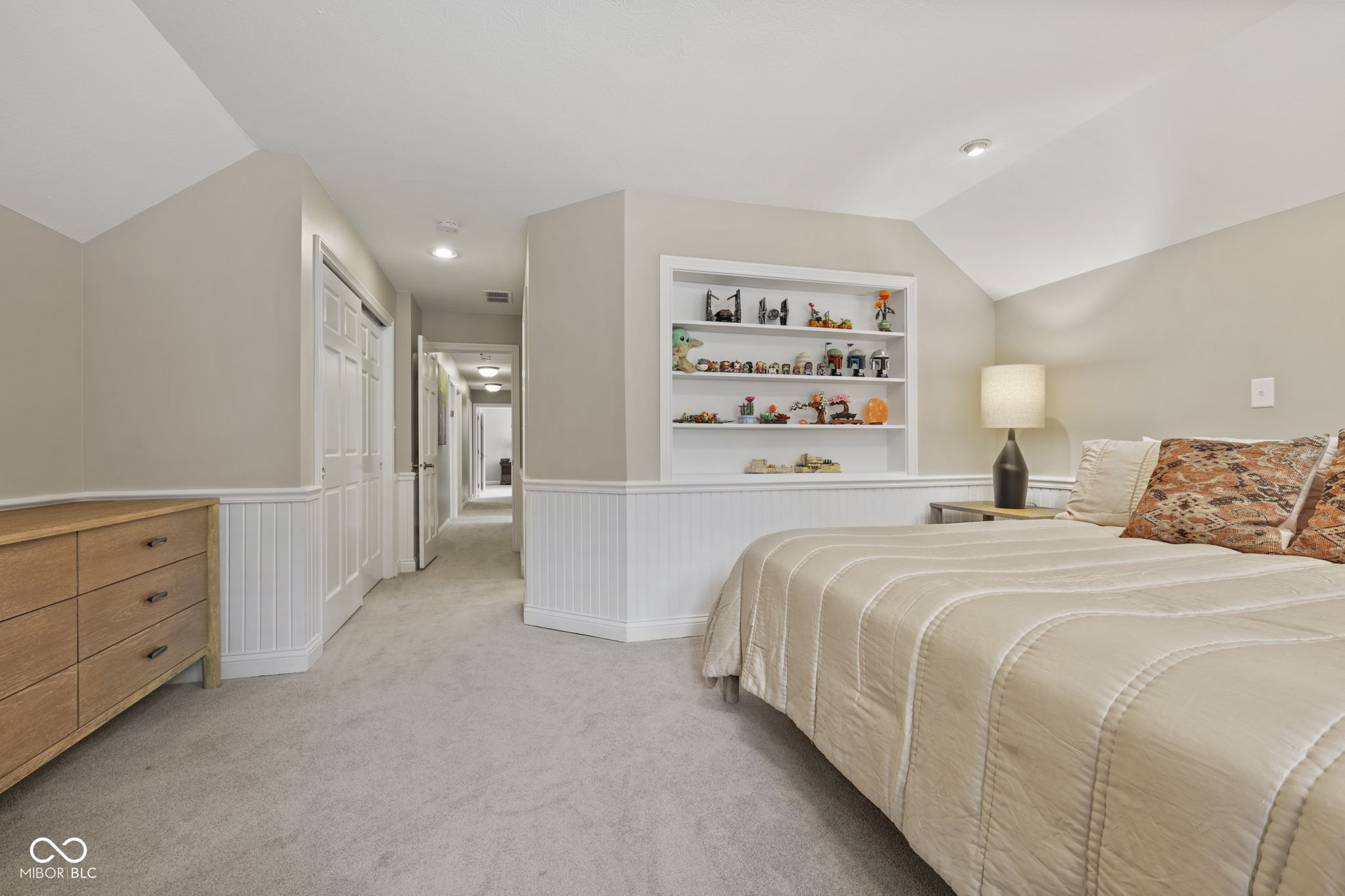 8922 Admirals Bay Drive