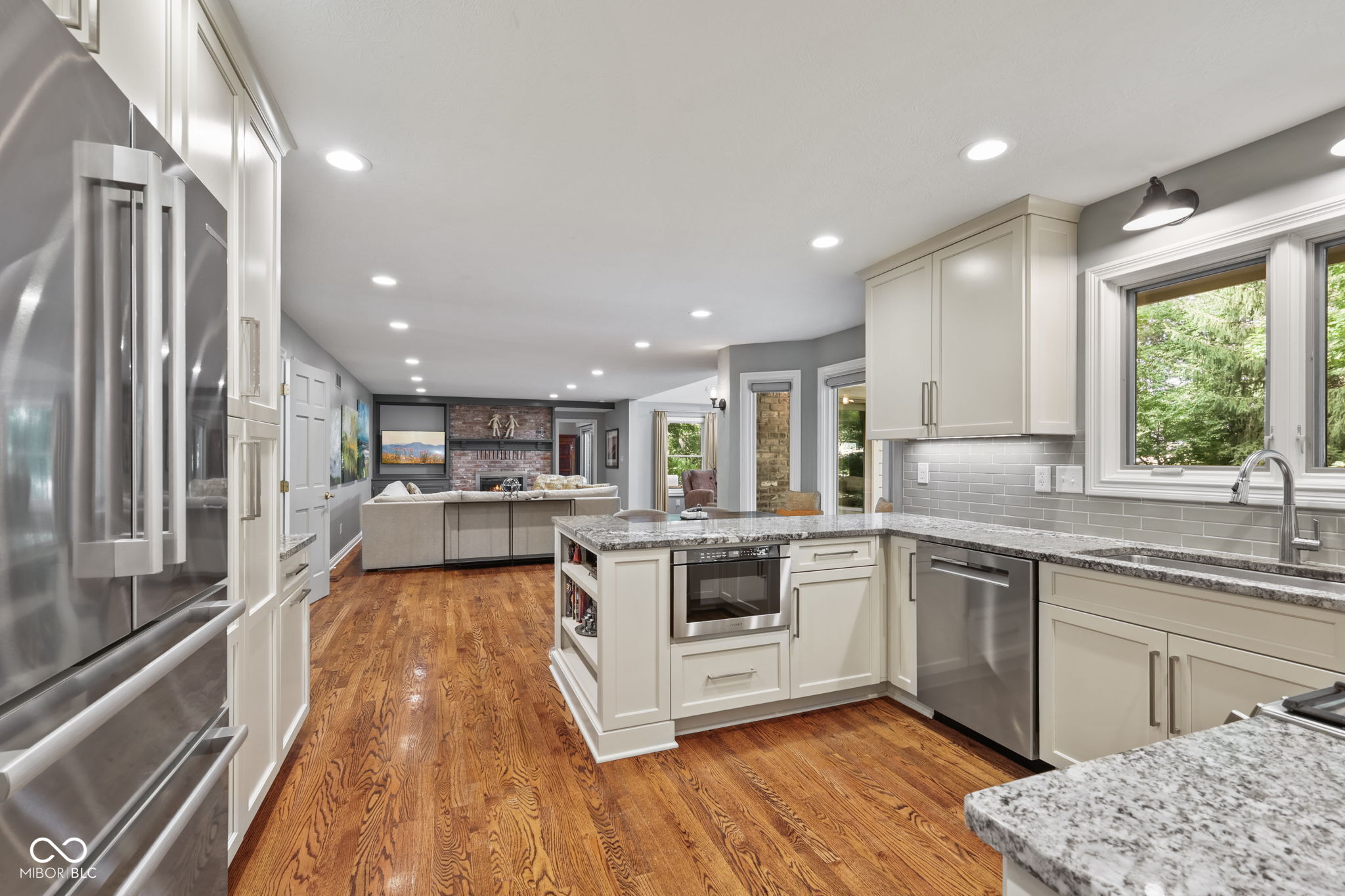 8922 Admirals Bay Drive