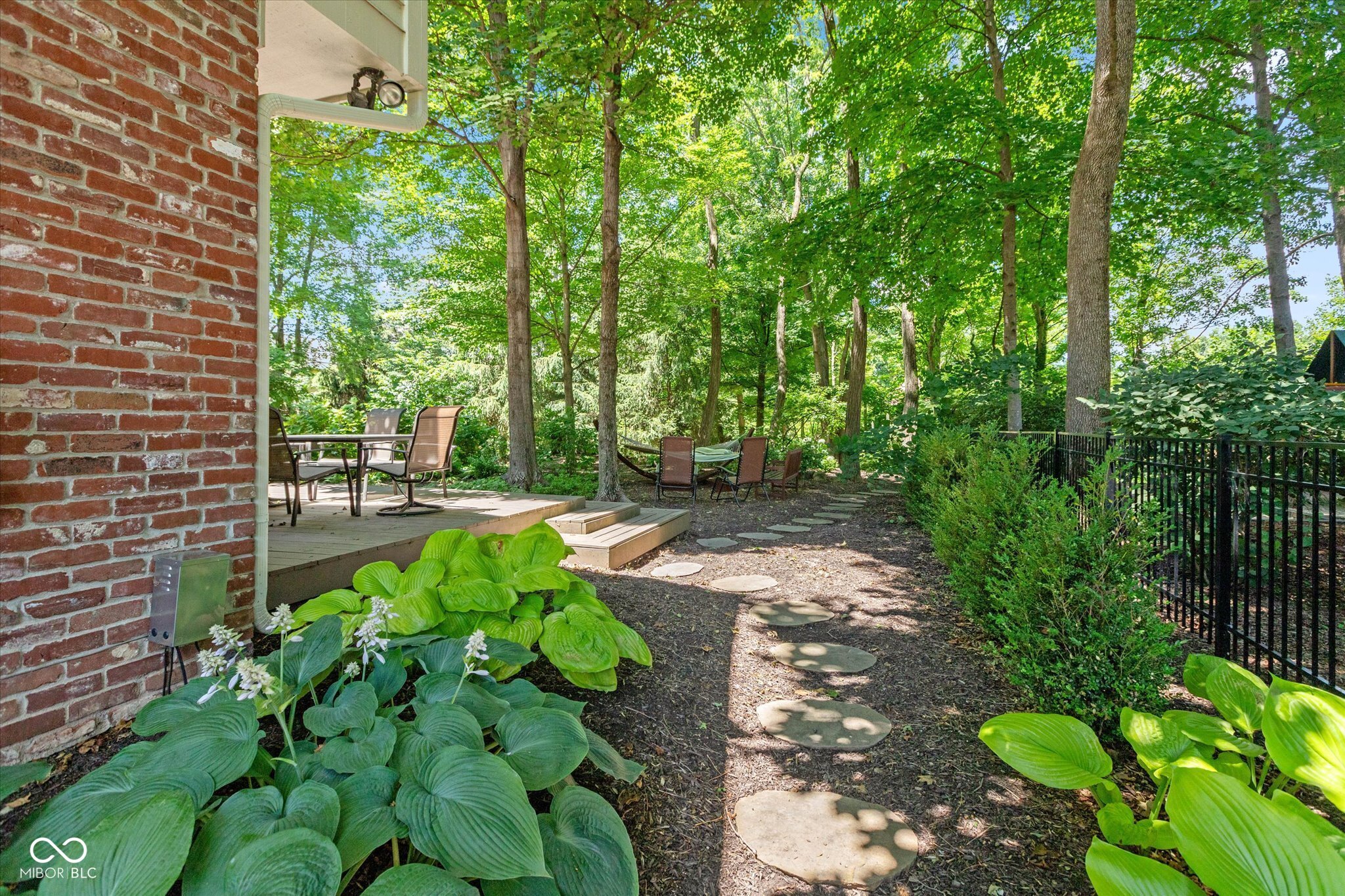 8922 Admirals Bay Drive
