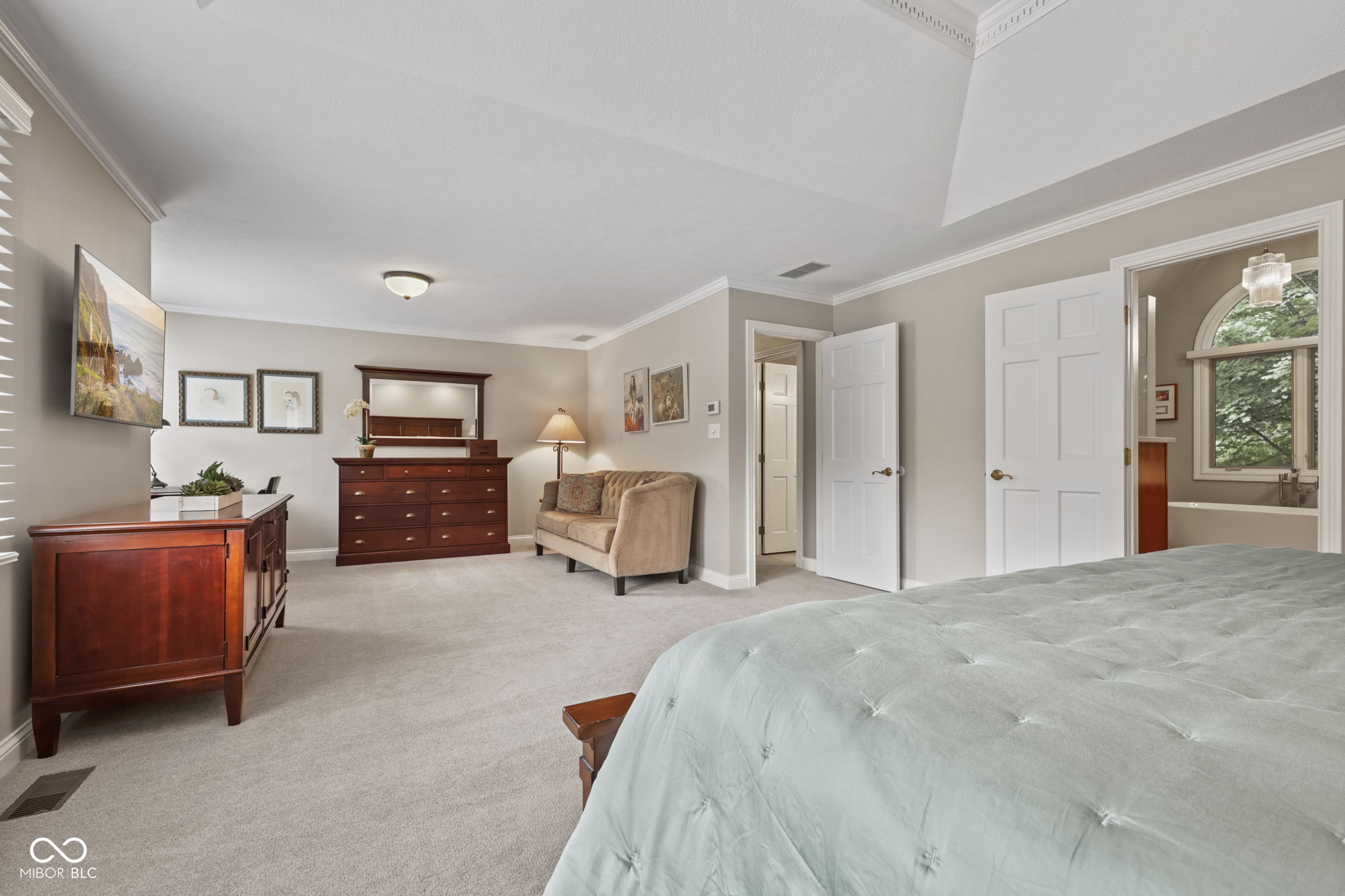 8922 Admirals Bay Drive