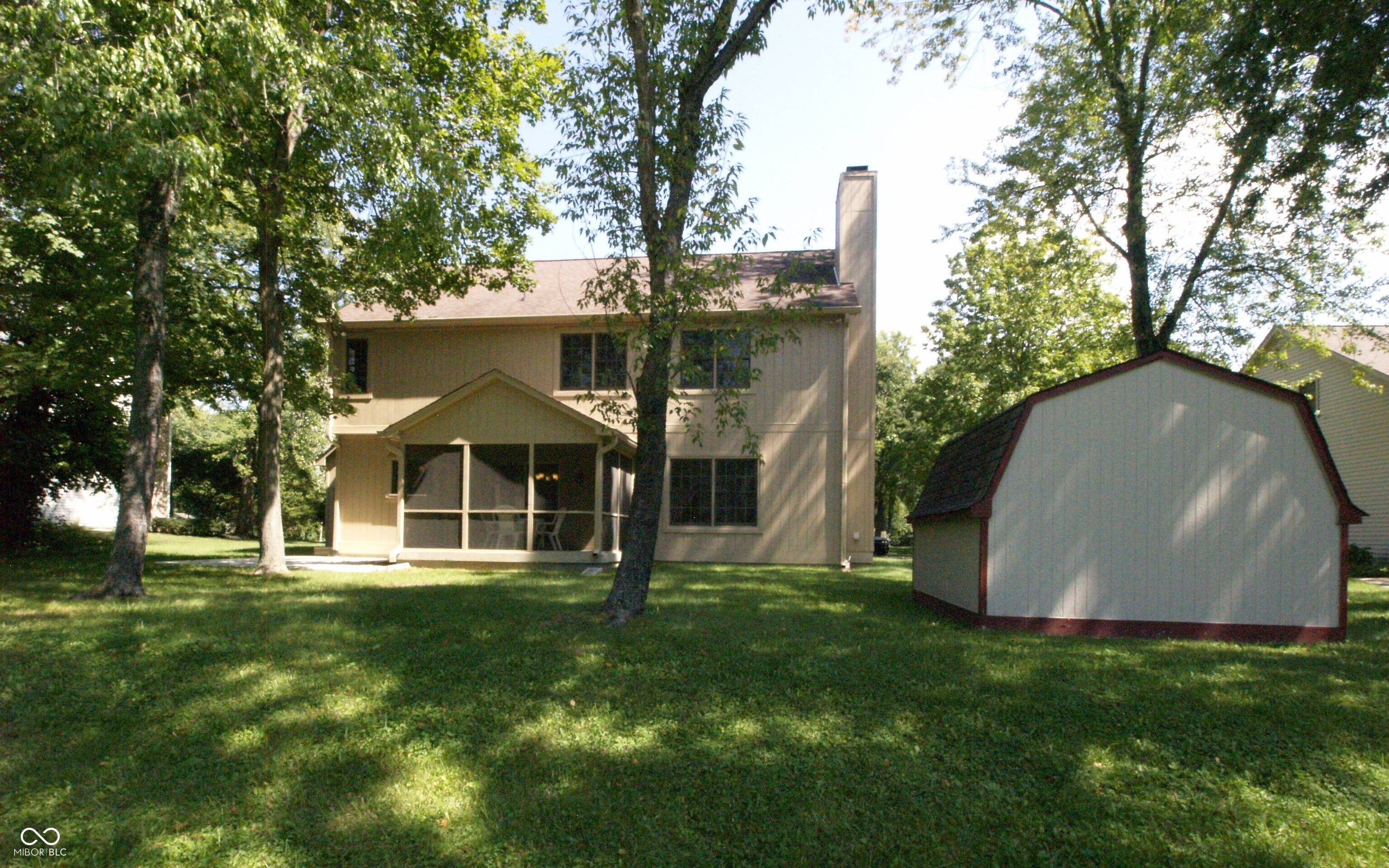 10350 Foxwood Drive W