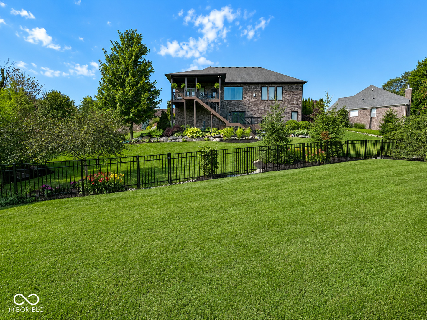 16858 Meadow Wood Court