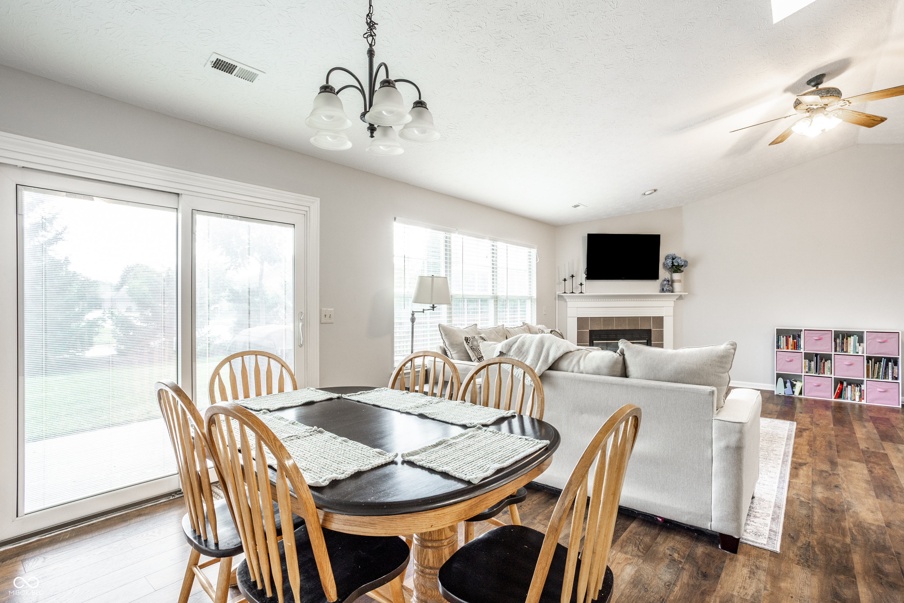10236 Chamomile Court