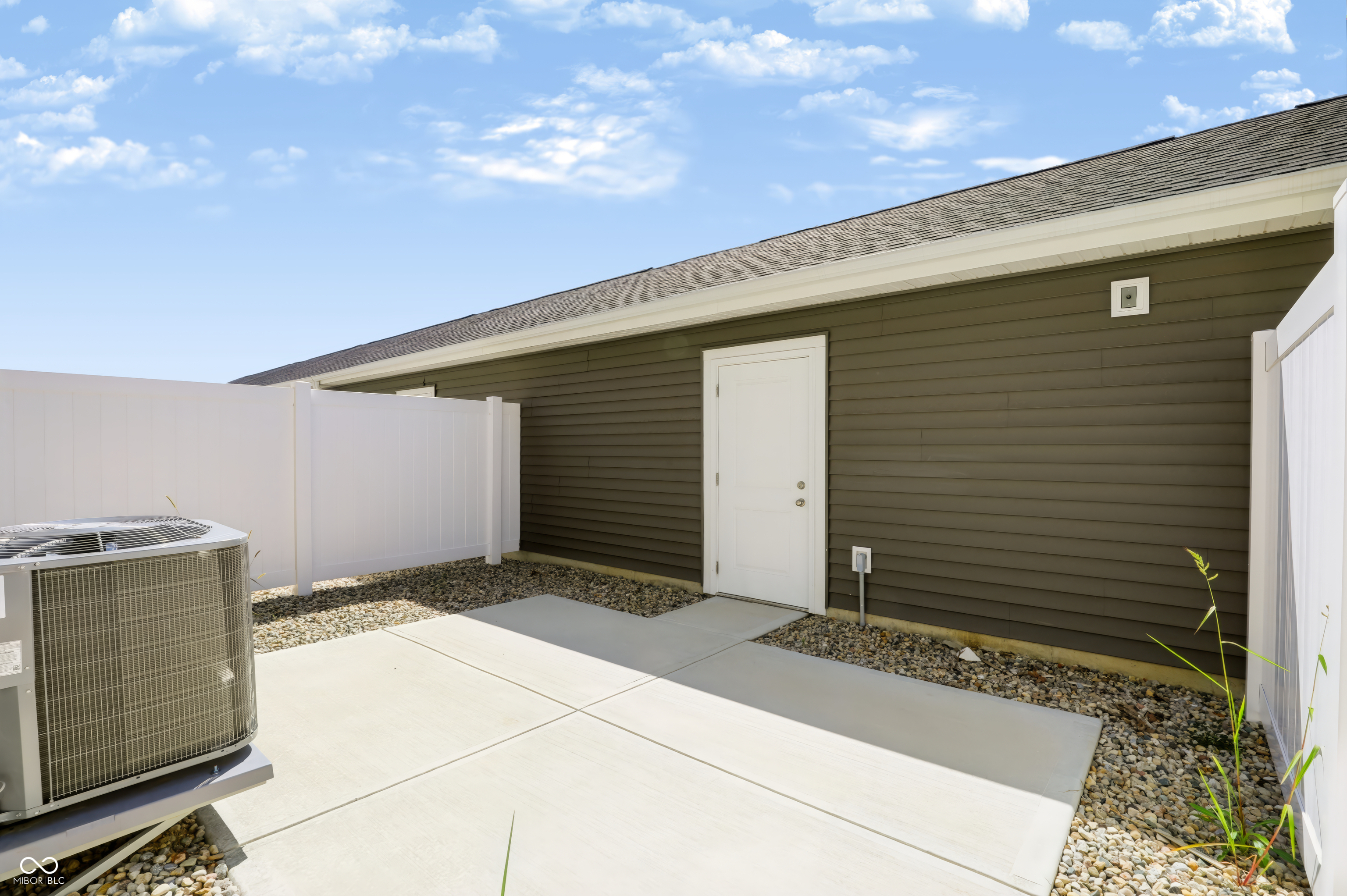 3401 E 196th Street