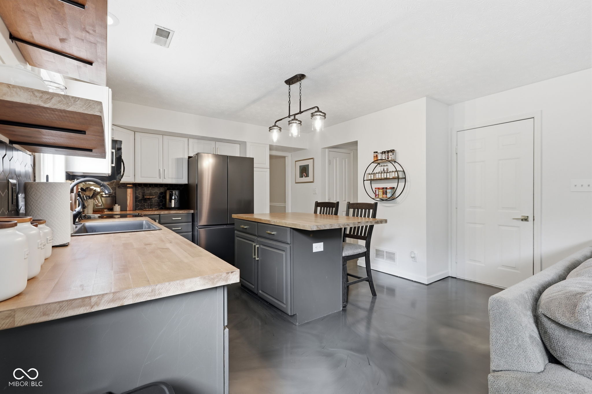 11370 Wilderness Trail