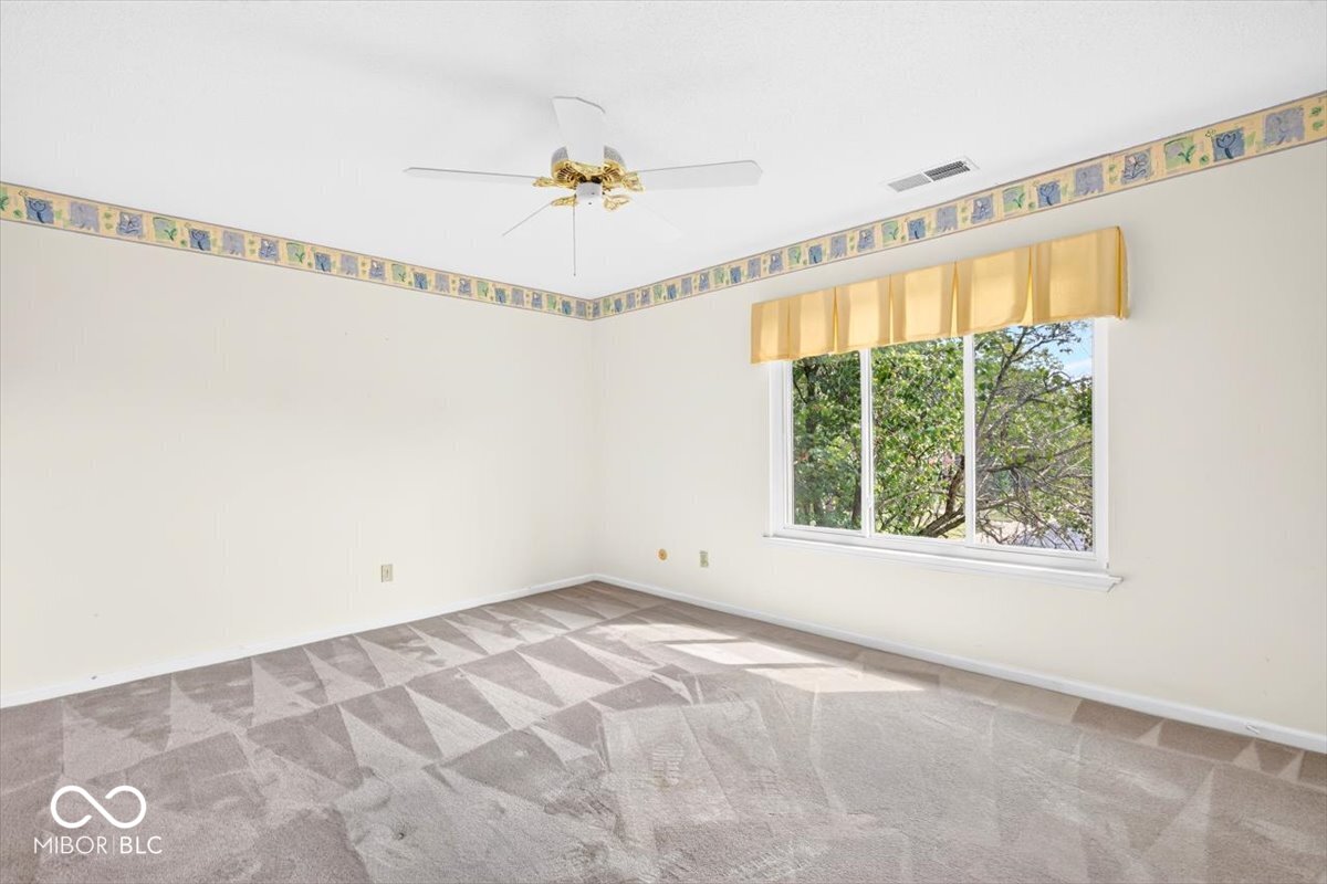 528 E Hunters Drive Unit: D