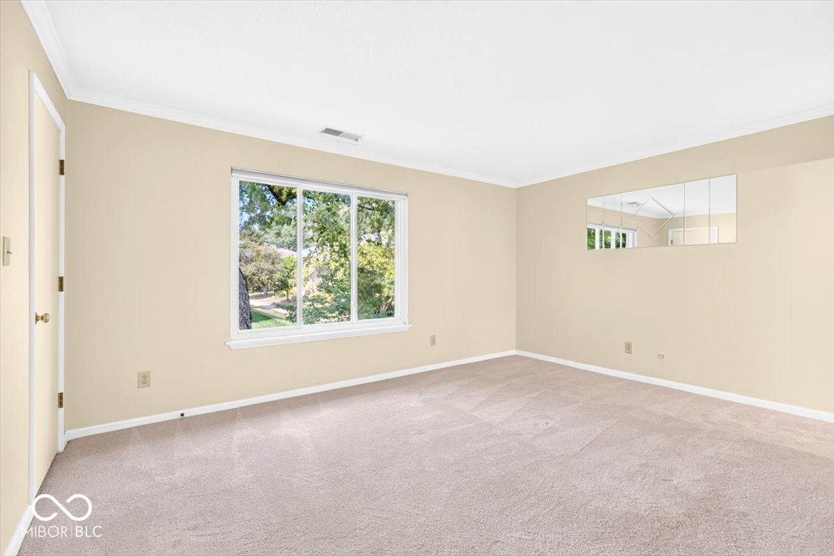 528 E Hunters Drive Unit: D