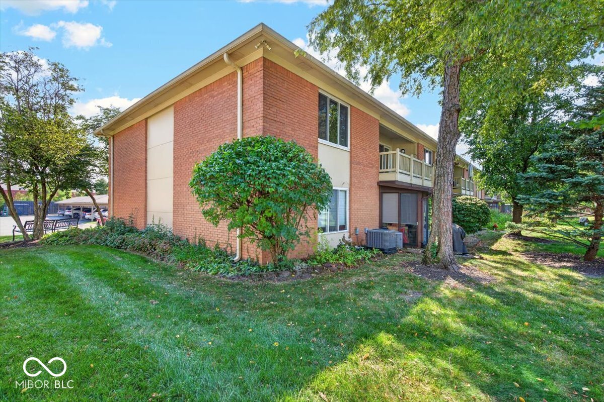 528 E Hunters Drive Unit: D