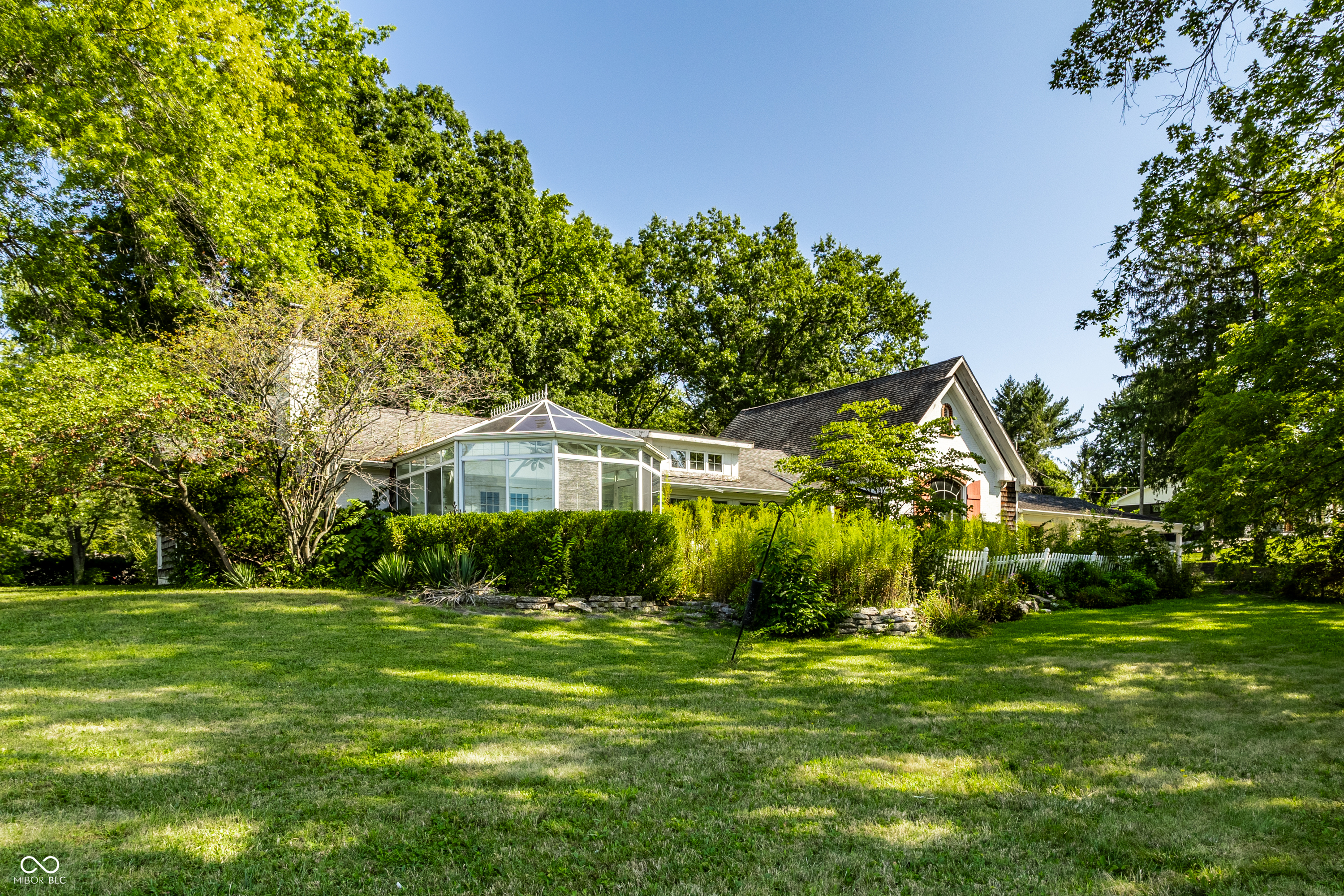 6301 S 800 E