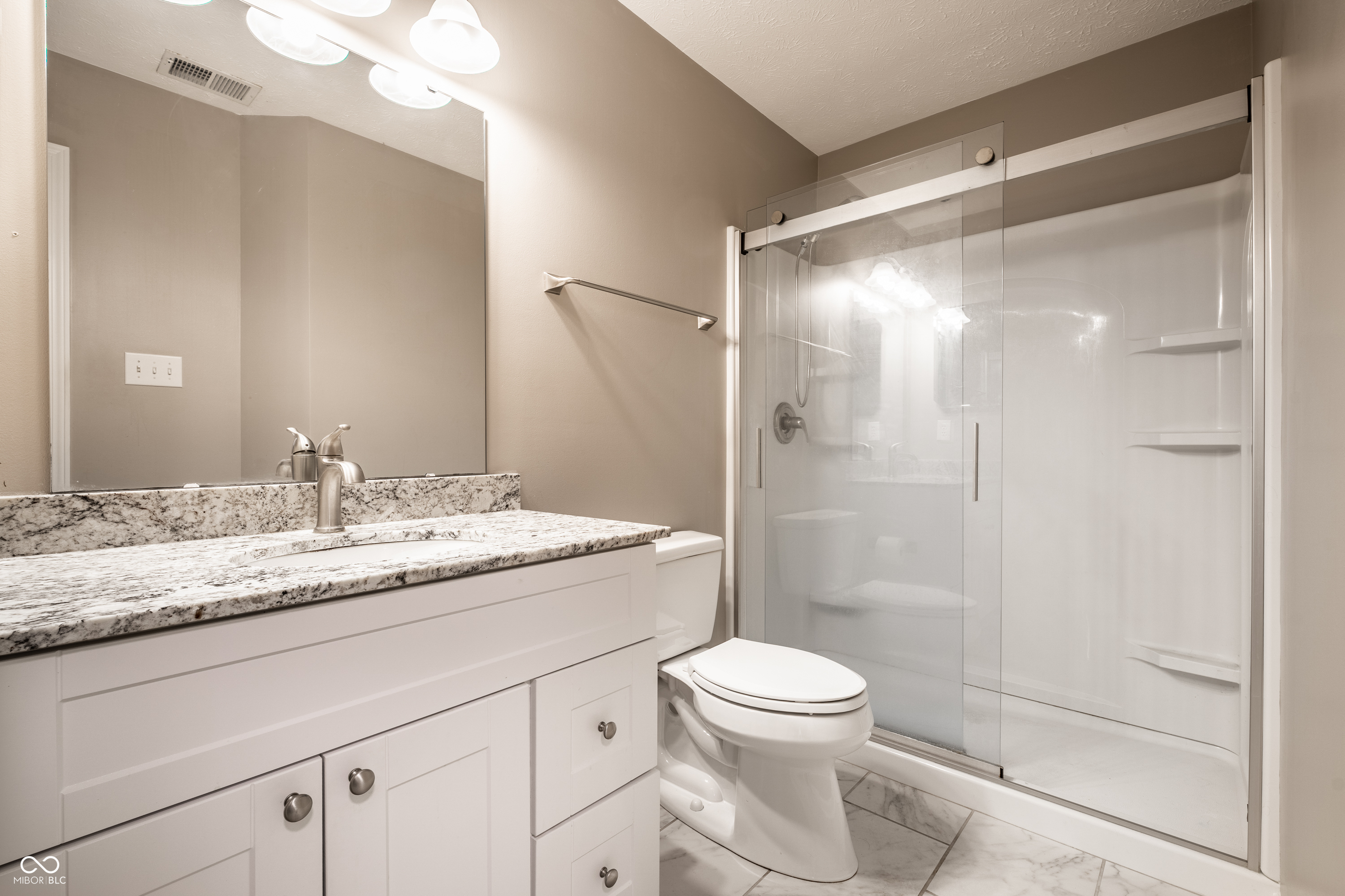 1525 Quail Glen