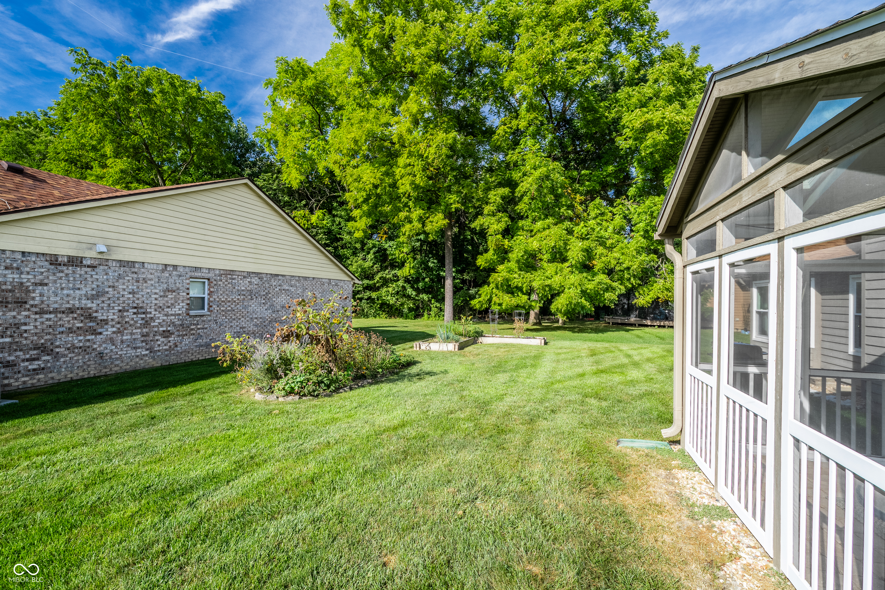 1525 Quail Glen