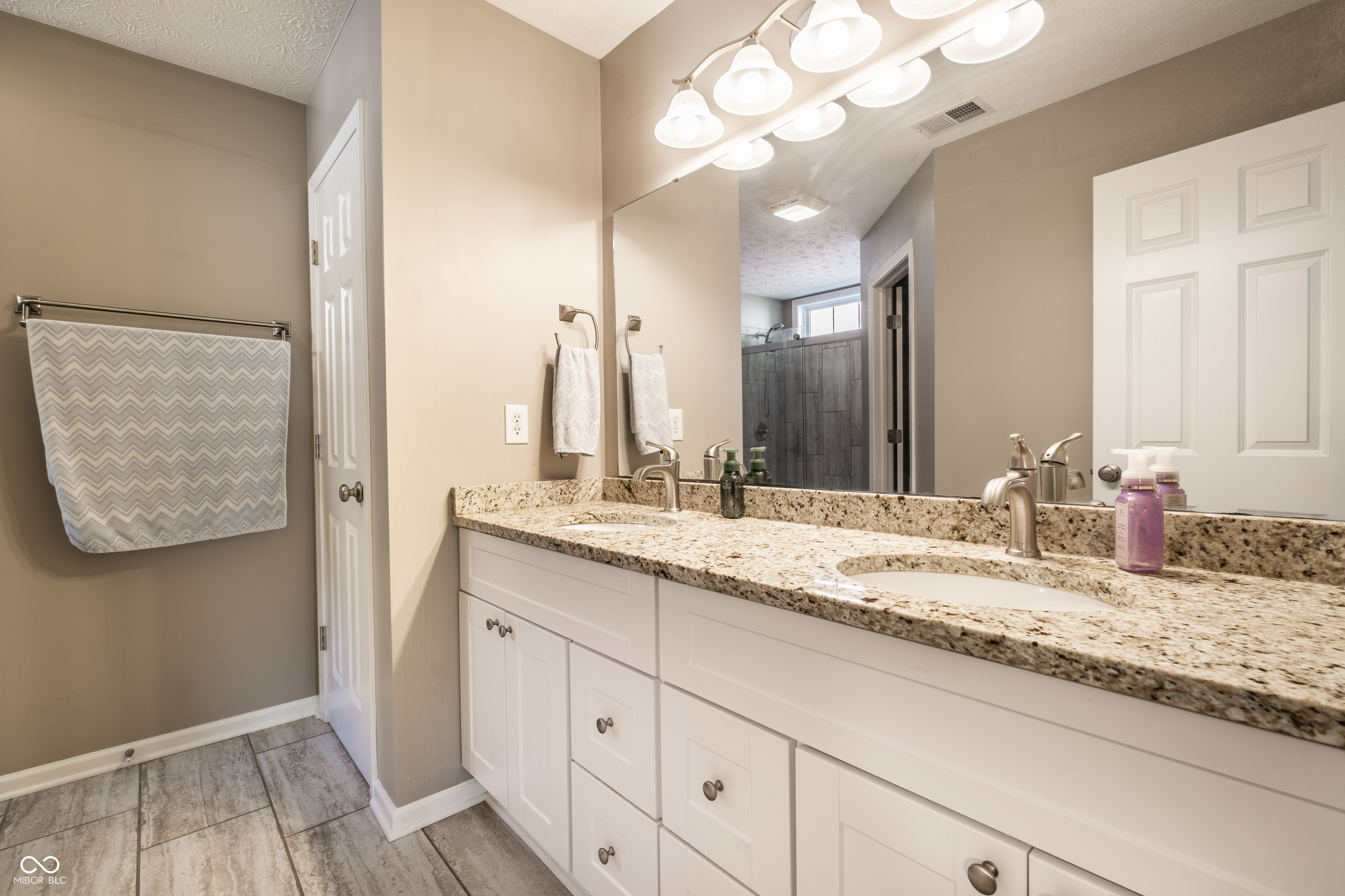 1525 Quail Glen