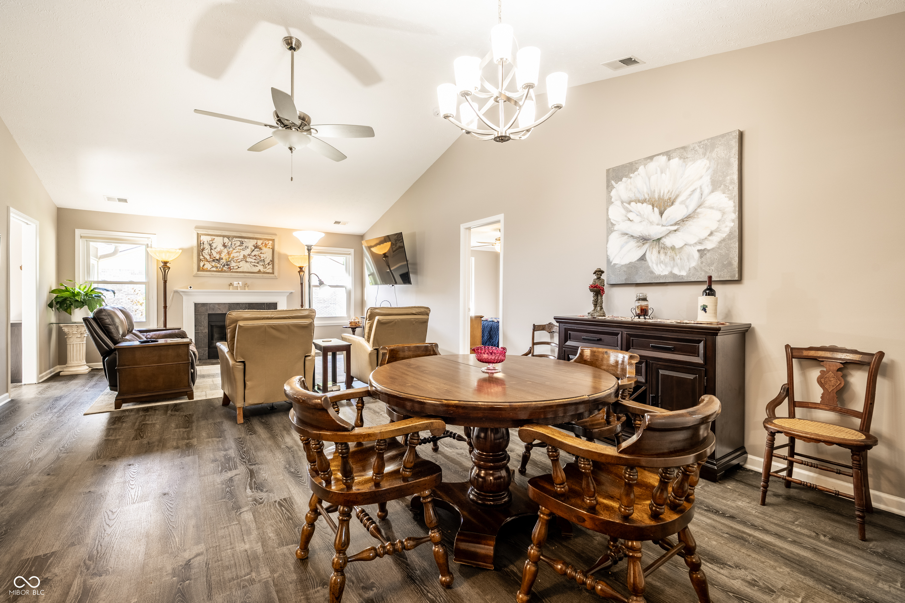 1525 Quail Glen
