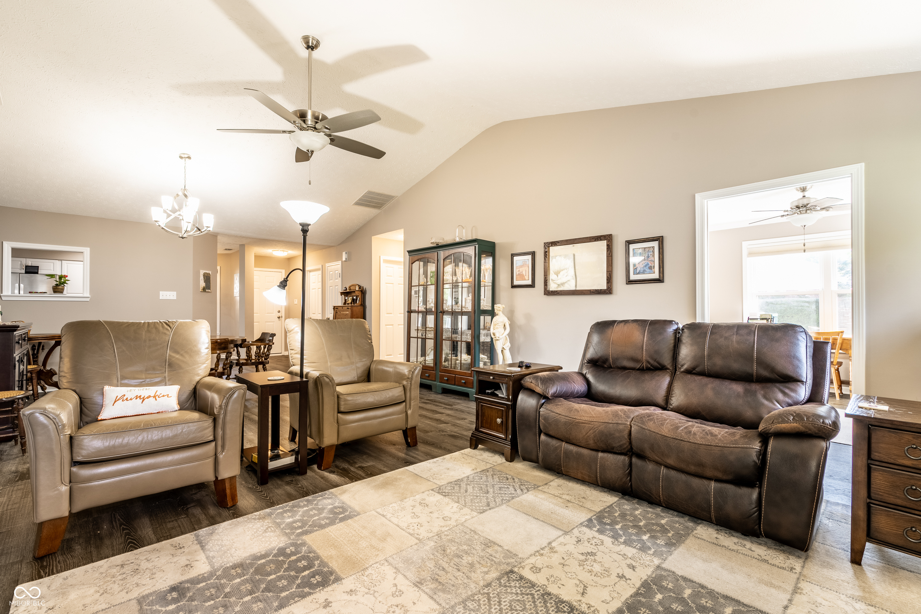 1525 Quail Glen