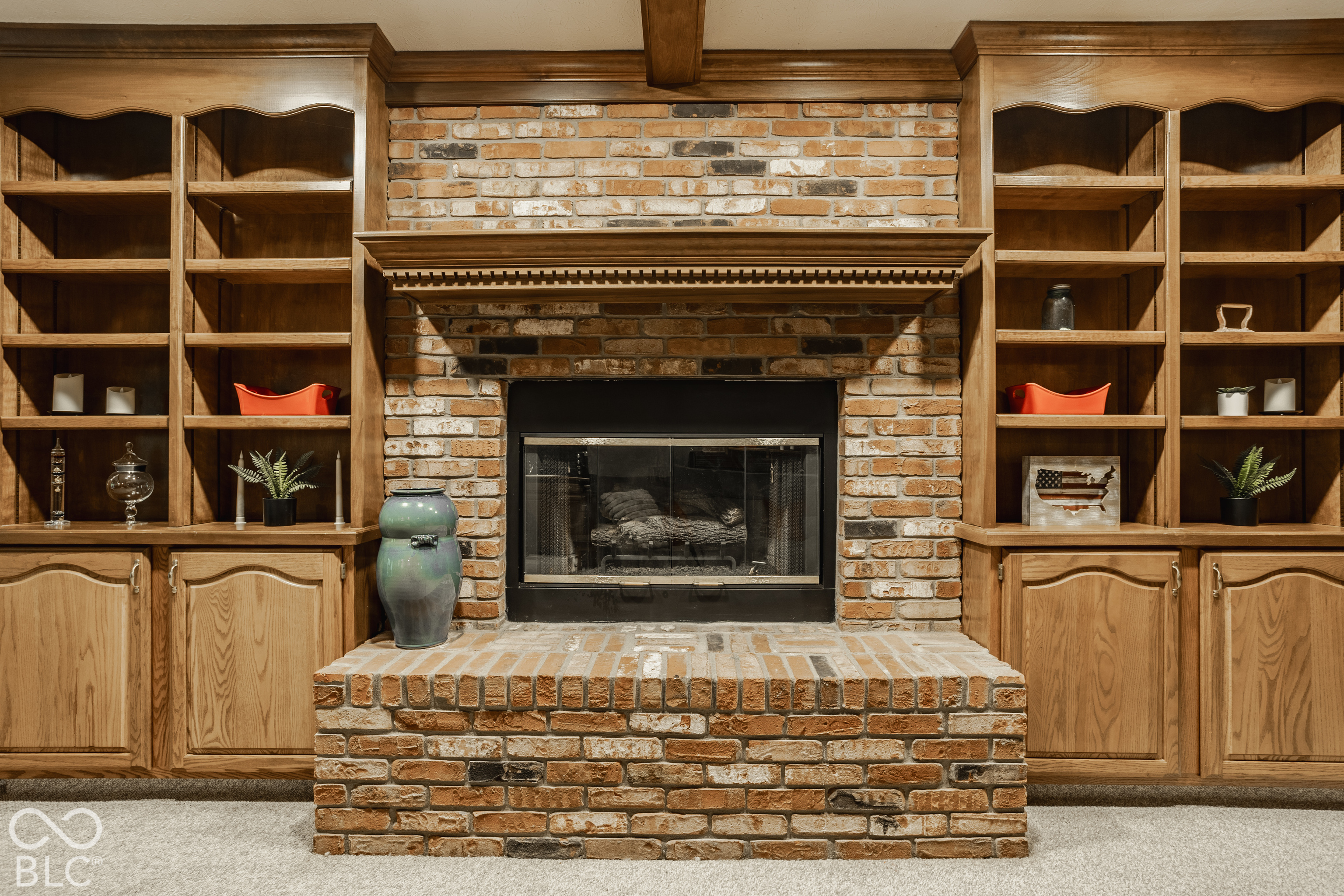 9037 Pinecreek Way