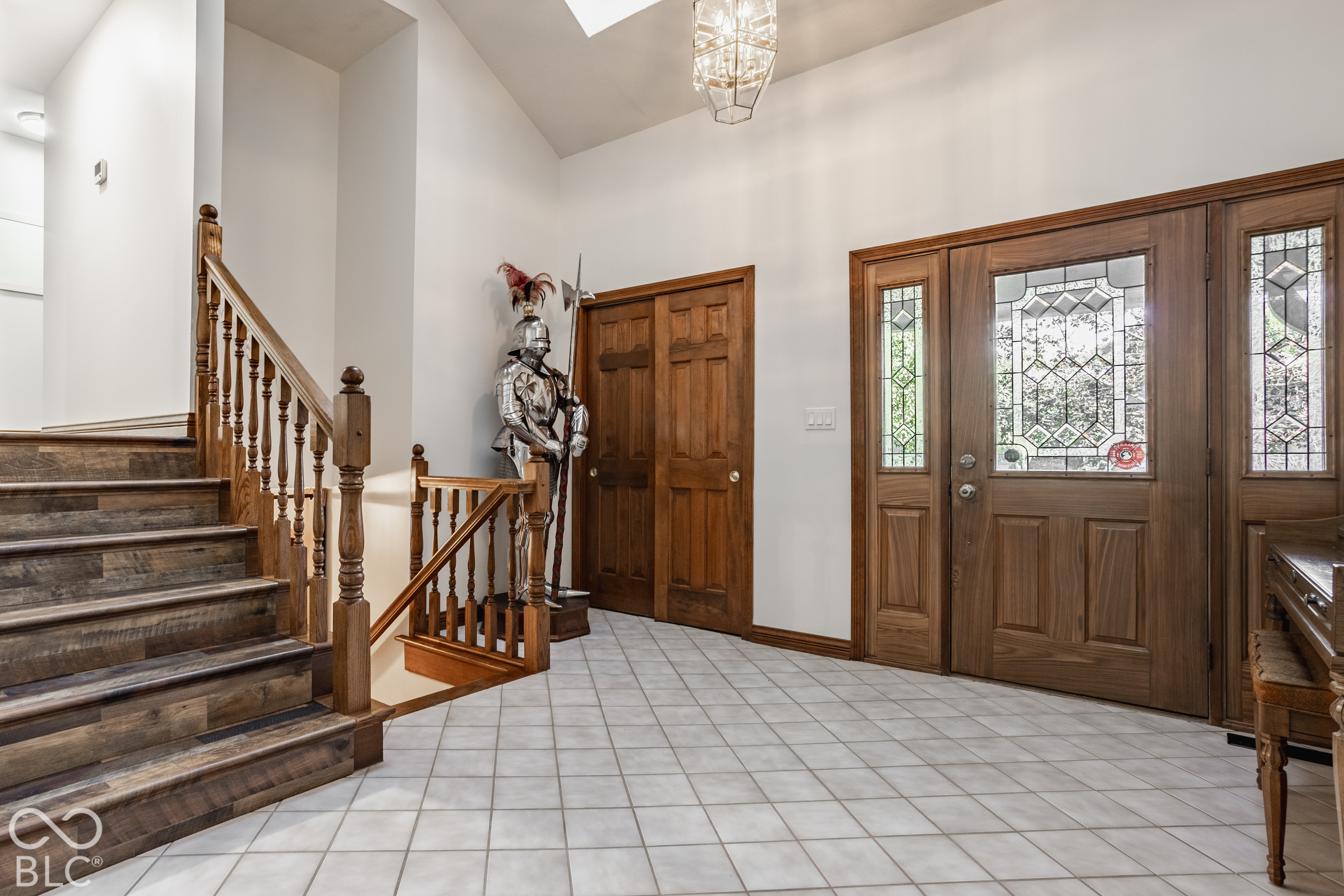 9037 Pinecreek Way
