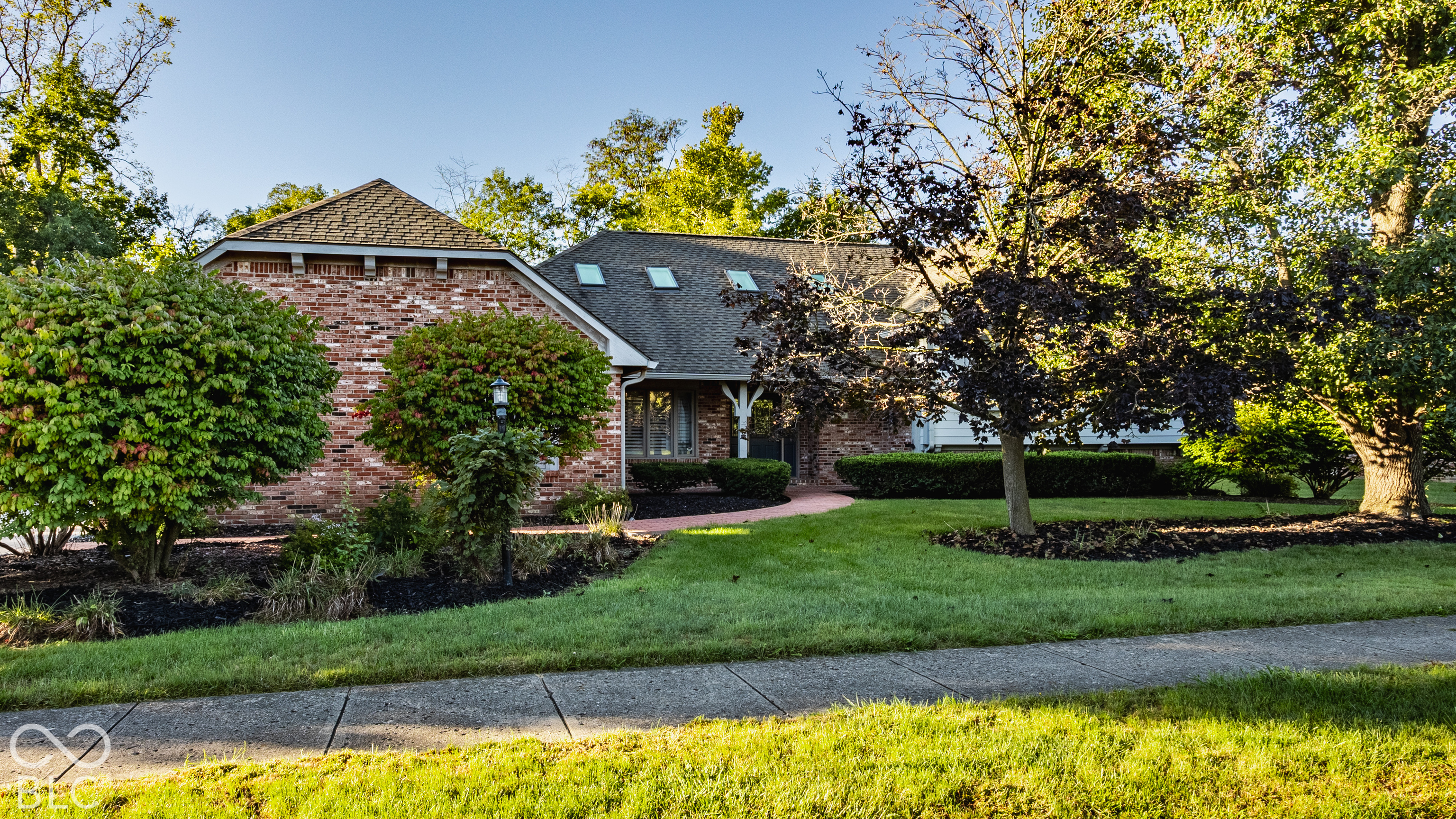 9037 Pinecreek Way