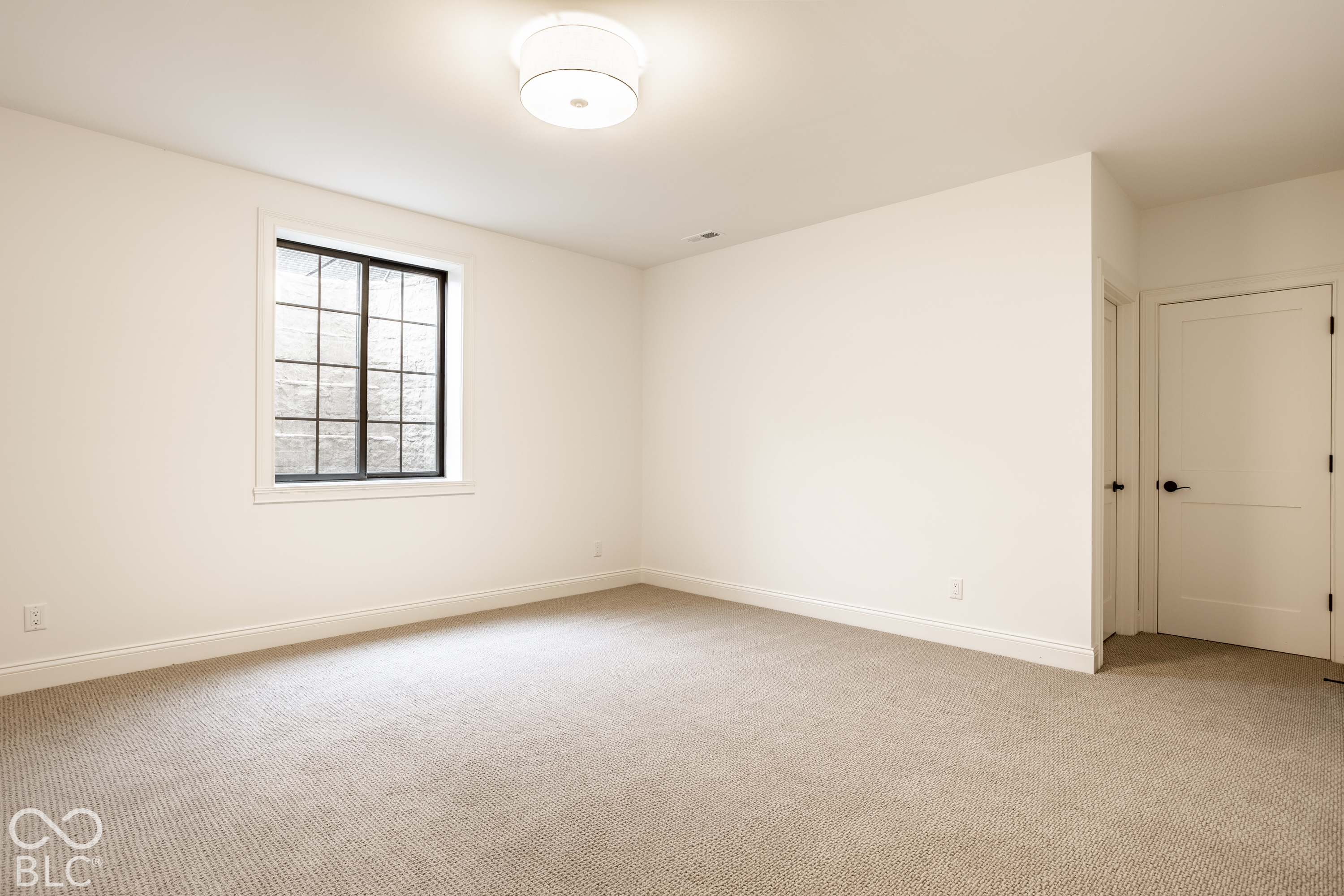 15721 Vantage Court