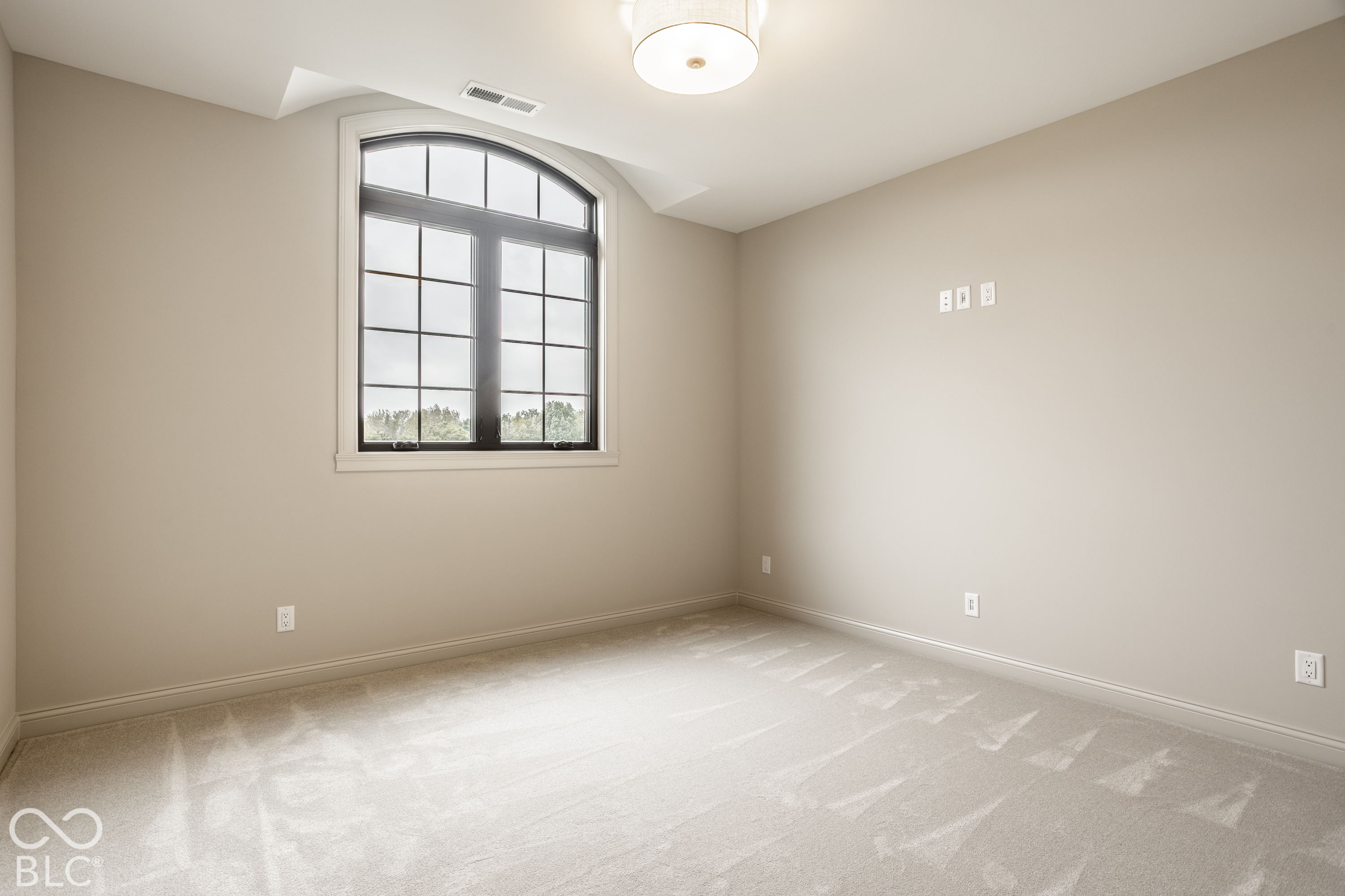 15721 Vantage Court
