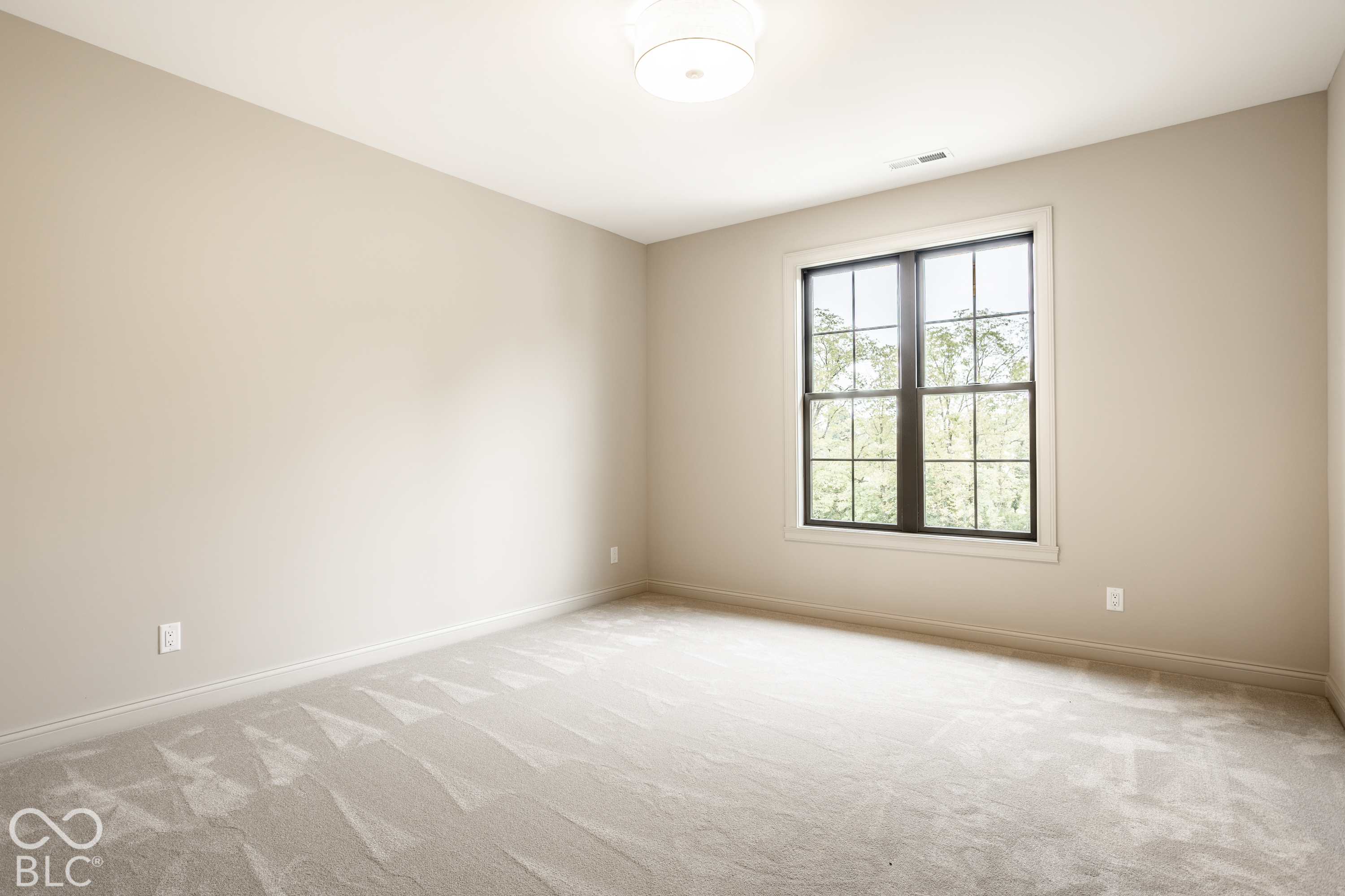 15721 Vantage Court