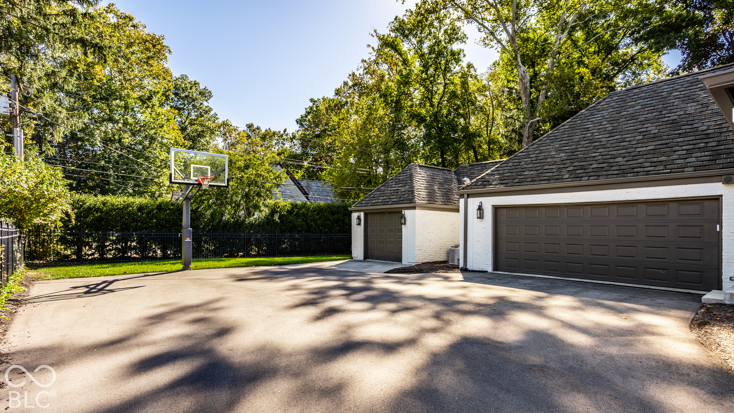 7951 Meridian Hills Lane
